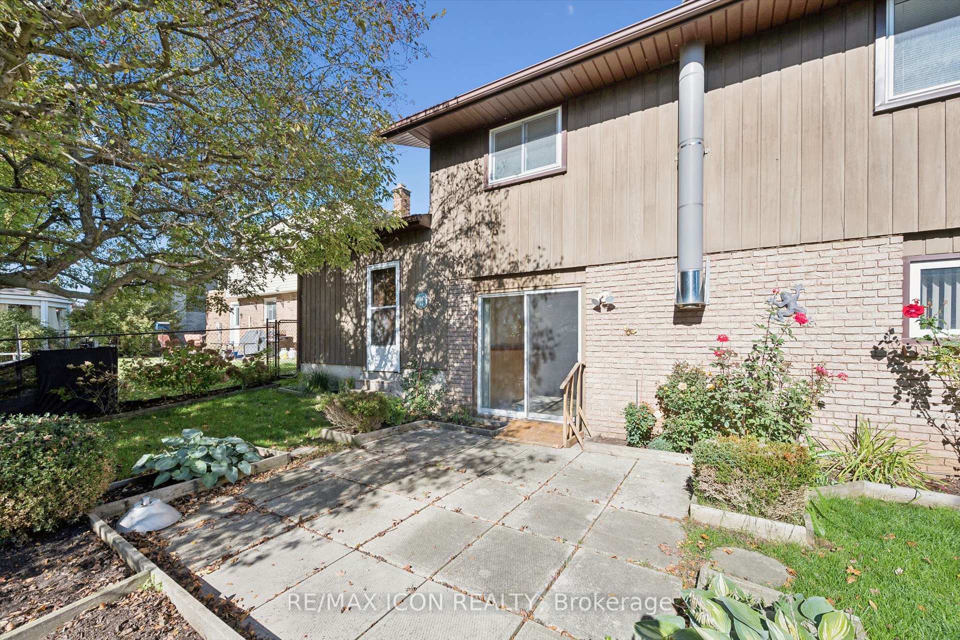 Photo 34 of 43 Lewis Crescent, Kitchener, Centreville Chicopee — HOMEH