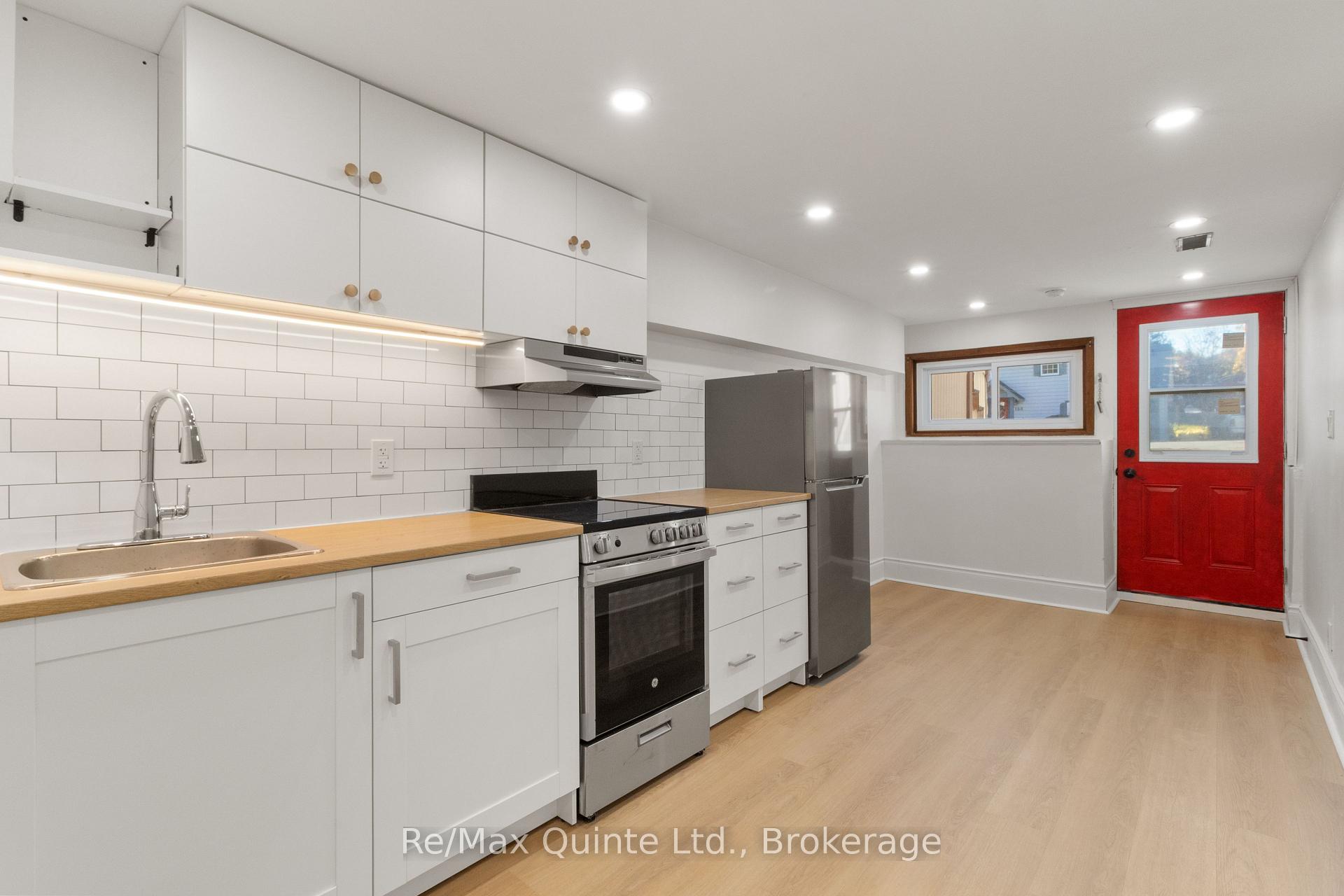 Photo 7 of Unit B, 163 Albert Street, Belleville, Belleville Ward — HOMEH
