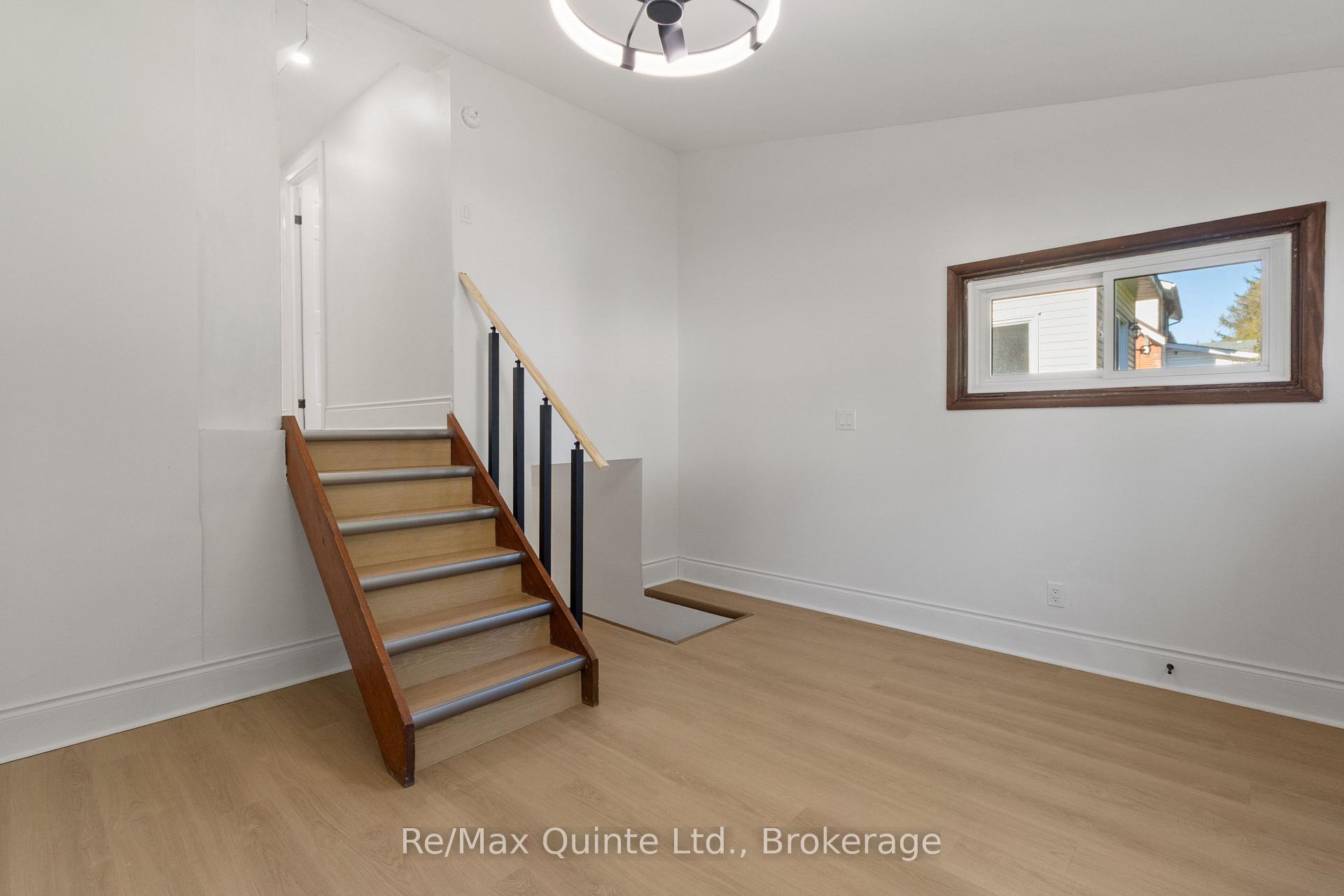 Photo 9 of Unit B, 163 Albert Street, Belleville, Belleville Ward — HOMEH