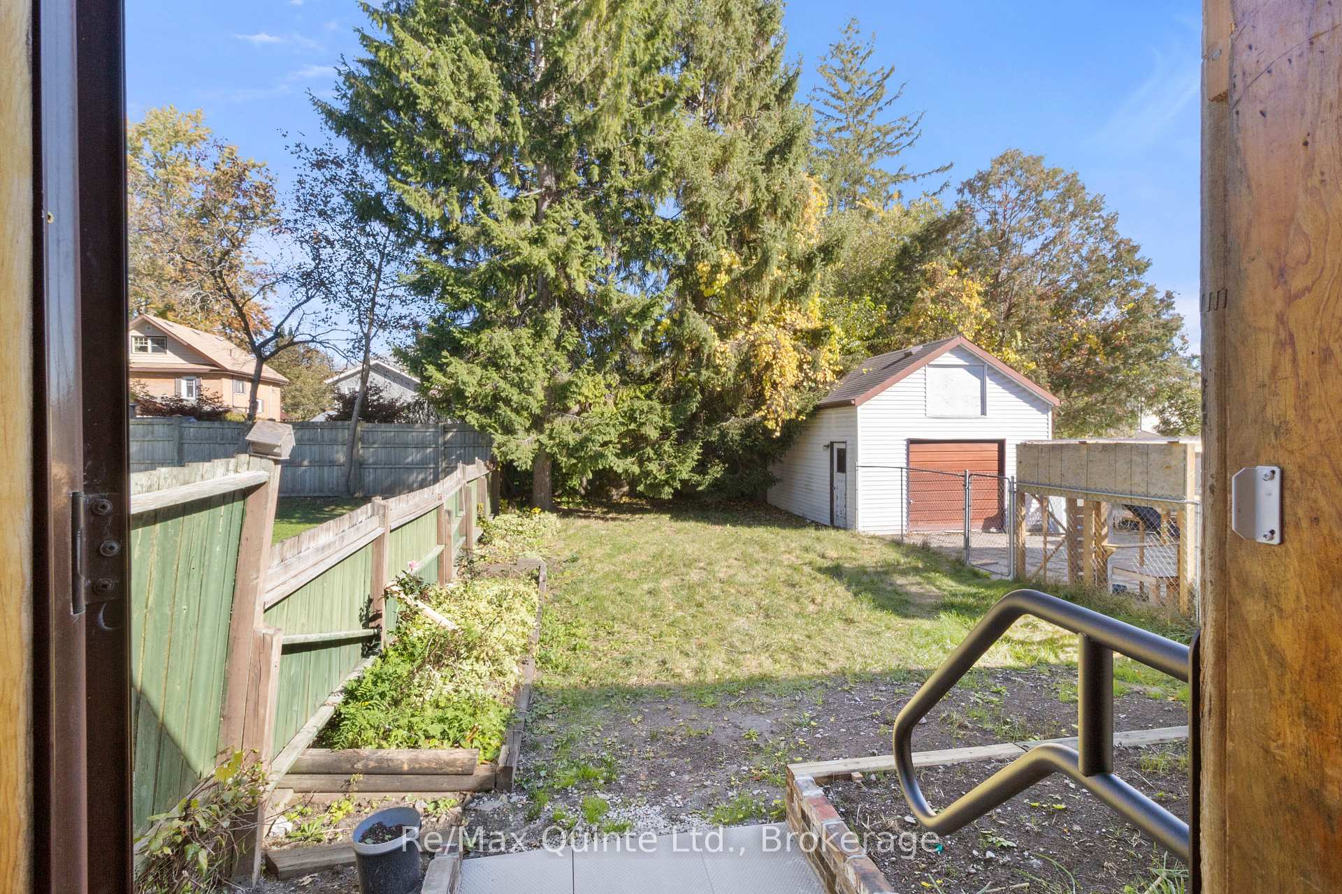 Photo 15 of Unit B, 163 Albert Street, Belleville, Belleville Ward — HOMEH