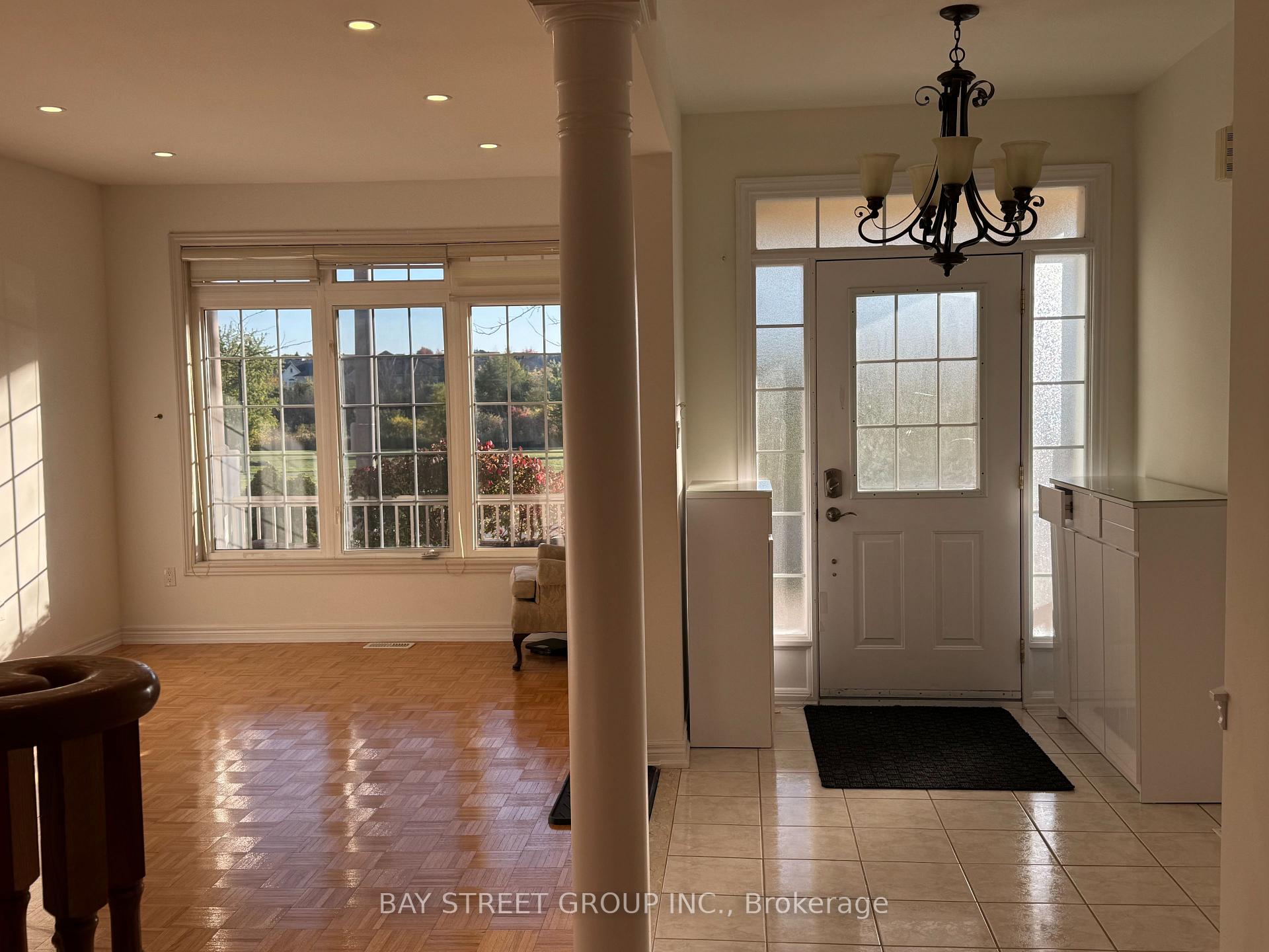 Photo 2 of 305 Shirley Drive, Richmond Hill, Rouge Woods — HOMEH