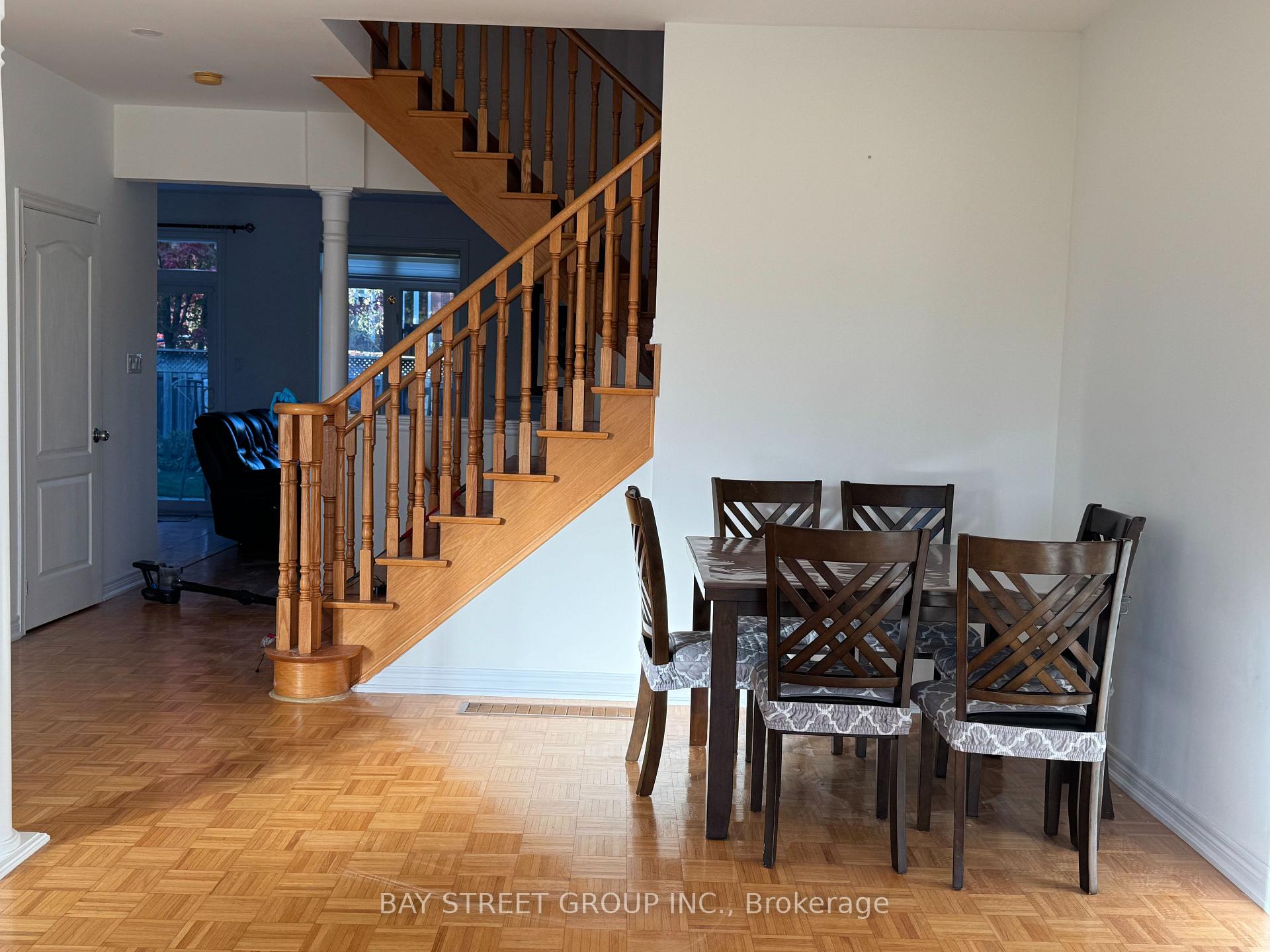 Photo 4 of 305 Shirley Drive, Richmond Hill, Rouge Woods — HOMEH