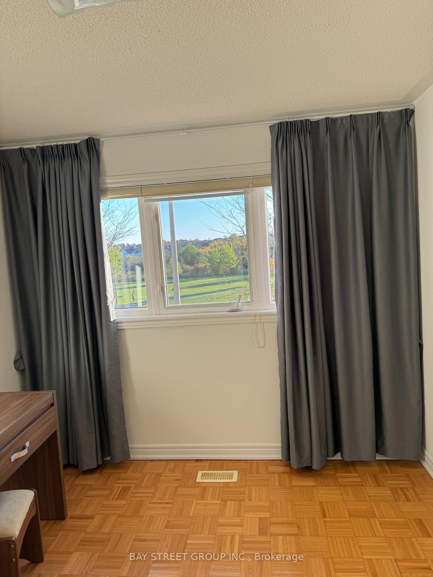 Photo 18 of 305 Shirley Drive, Richmond Hill, Rouge Woods — HOMEH