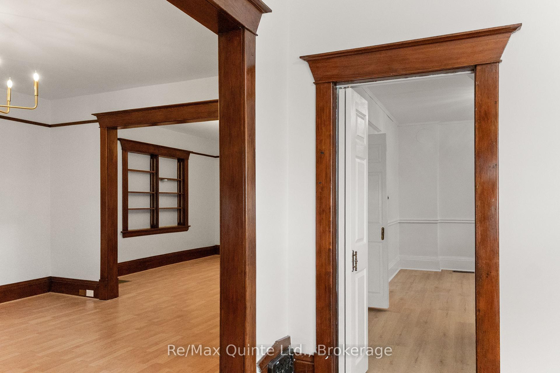 Photo 9 of 163 Albert Street, Belleville, Belleville Ward — HOMEH