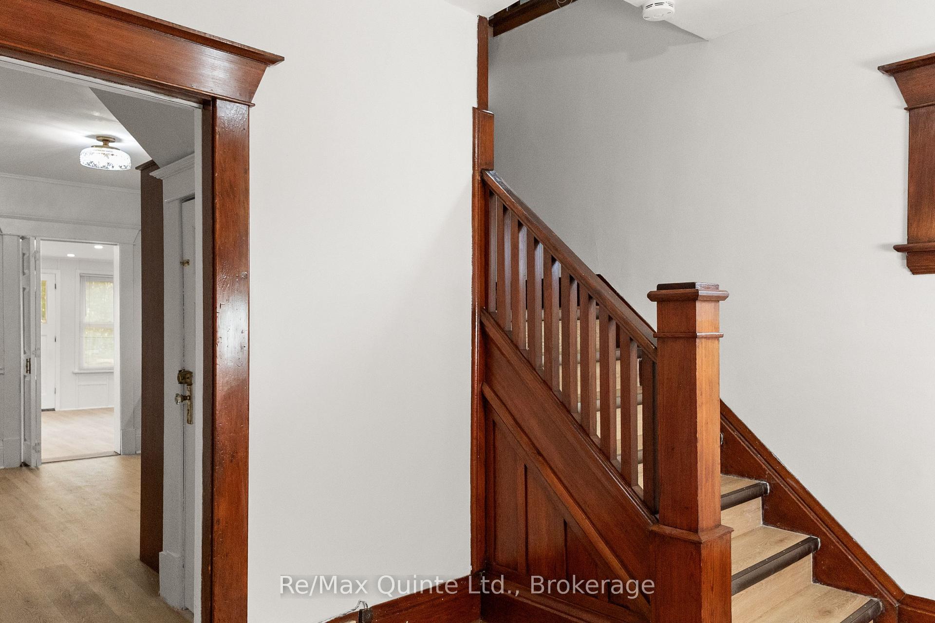 Photo 14 of 163 Albert Street, Belleville, Belleville Ward — HOMEH