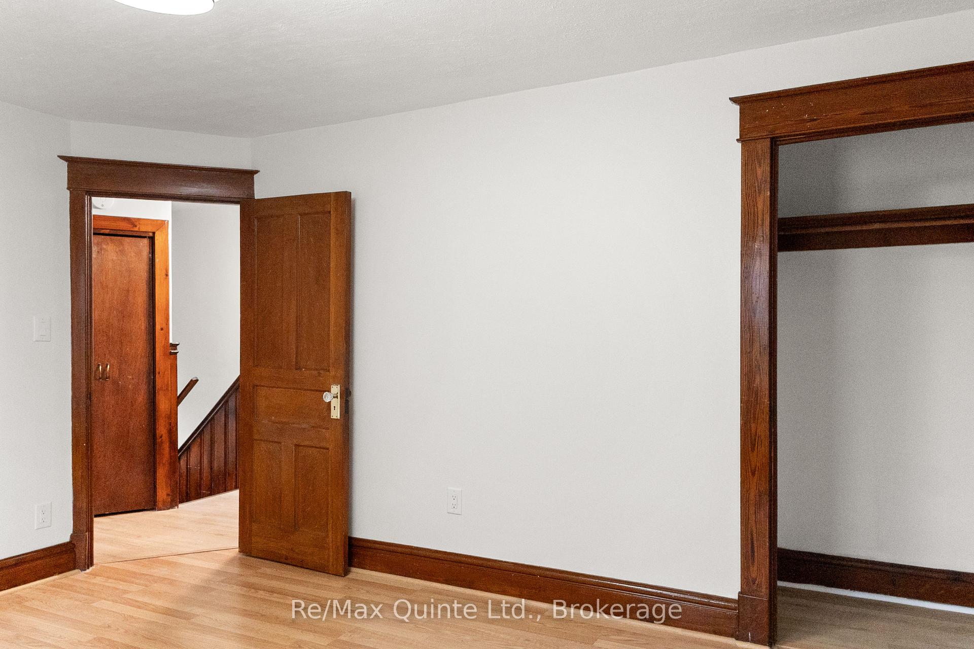 Photo 21 of 163 Albert Street, Belleville, Belleville Ward — HOMEH