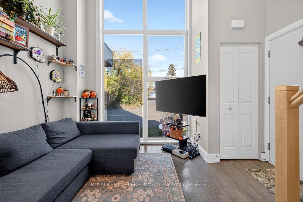 Photo 13 of Unit B, 206 Manchester Avenue, Ottawa, Hintonburg — HOMEH