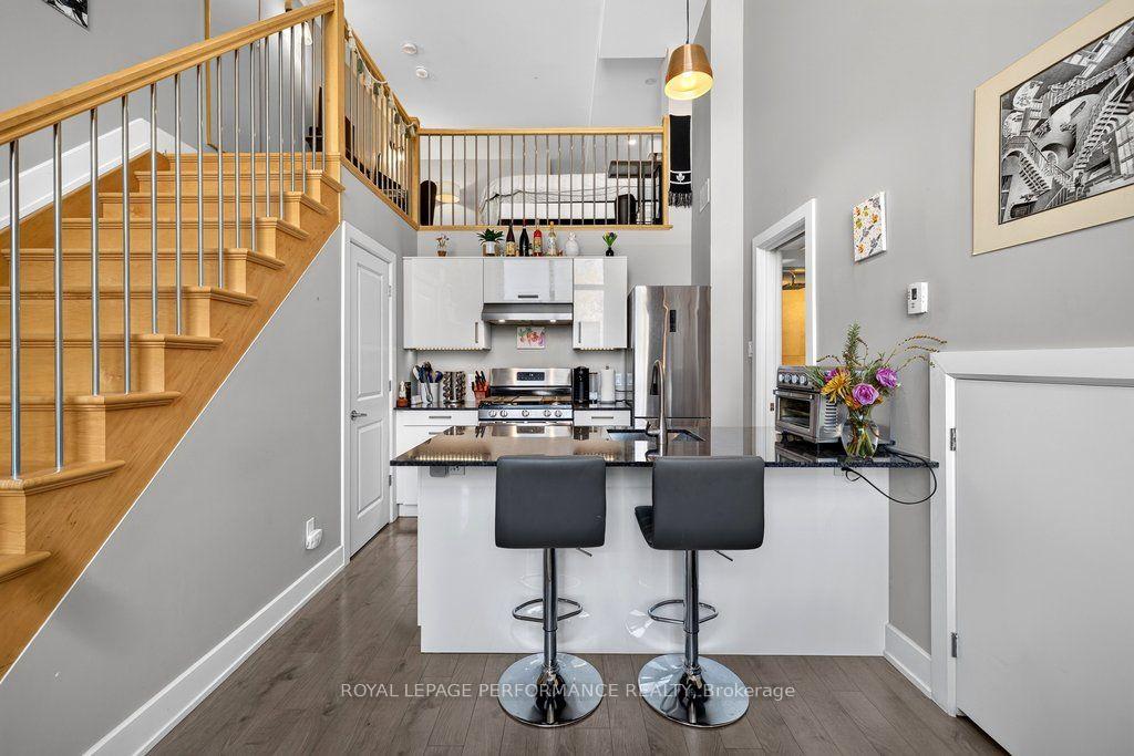 Photo 17 of Unit B, 206 Manchester Avenue, Ottawa, Hintonburg — HOMEH
