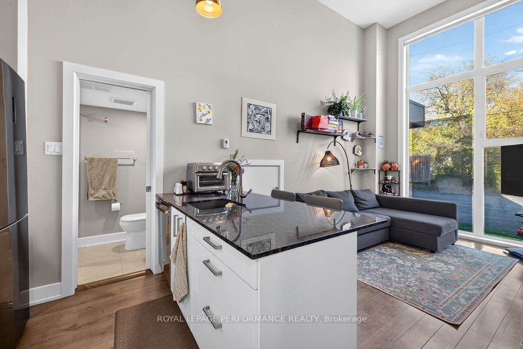 Photo 22 of Unit B, 206 Manchester Avenue, Ottawa, Hintonburg — HOMEH