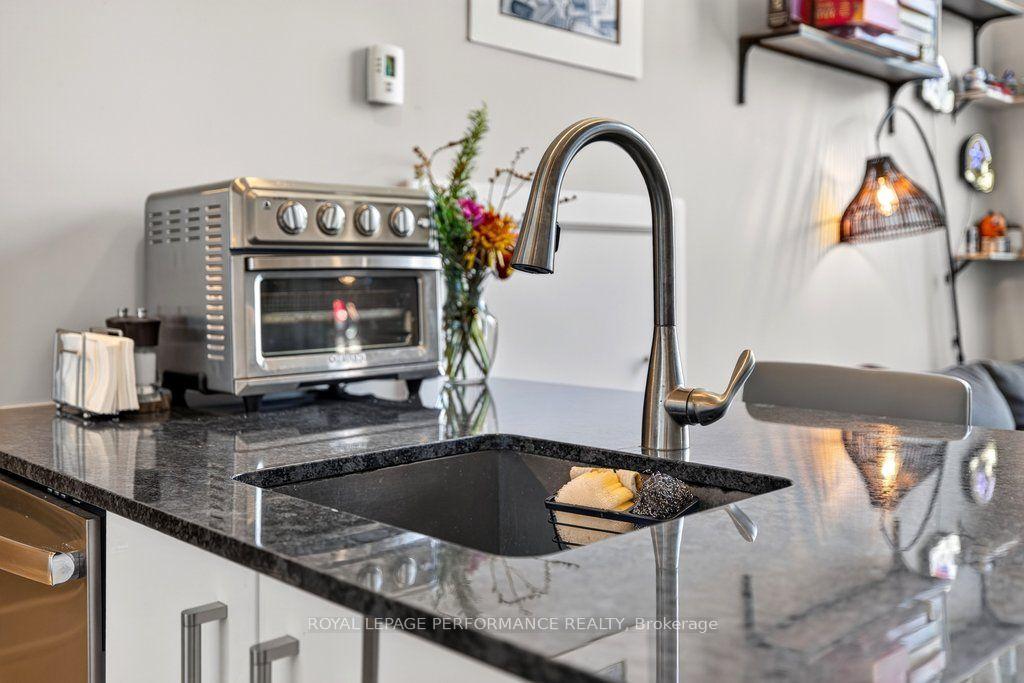 Photo 23 of Unit B, 206 Manchester Avenue, Ottawa, Hintonburg — HOMEH