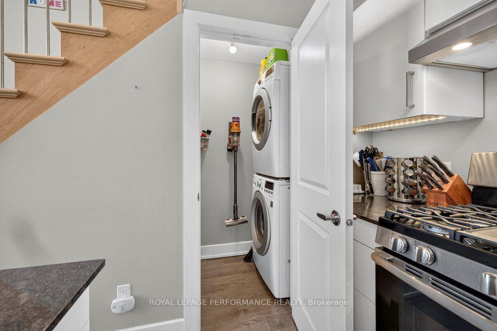 Photo 37 of Unit B, 206 Manchester Avenue, Ottawa, Hintonburg — HOMEH