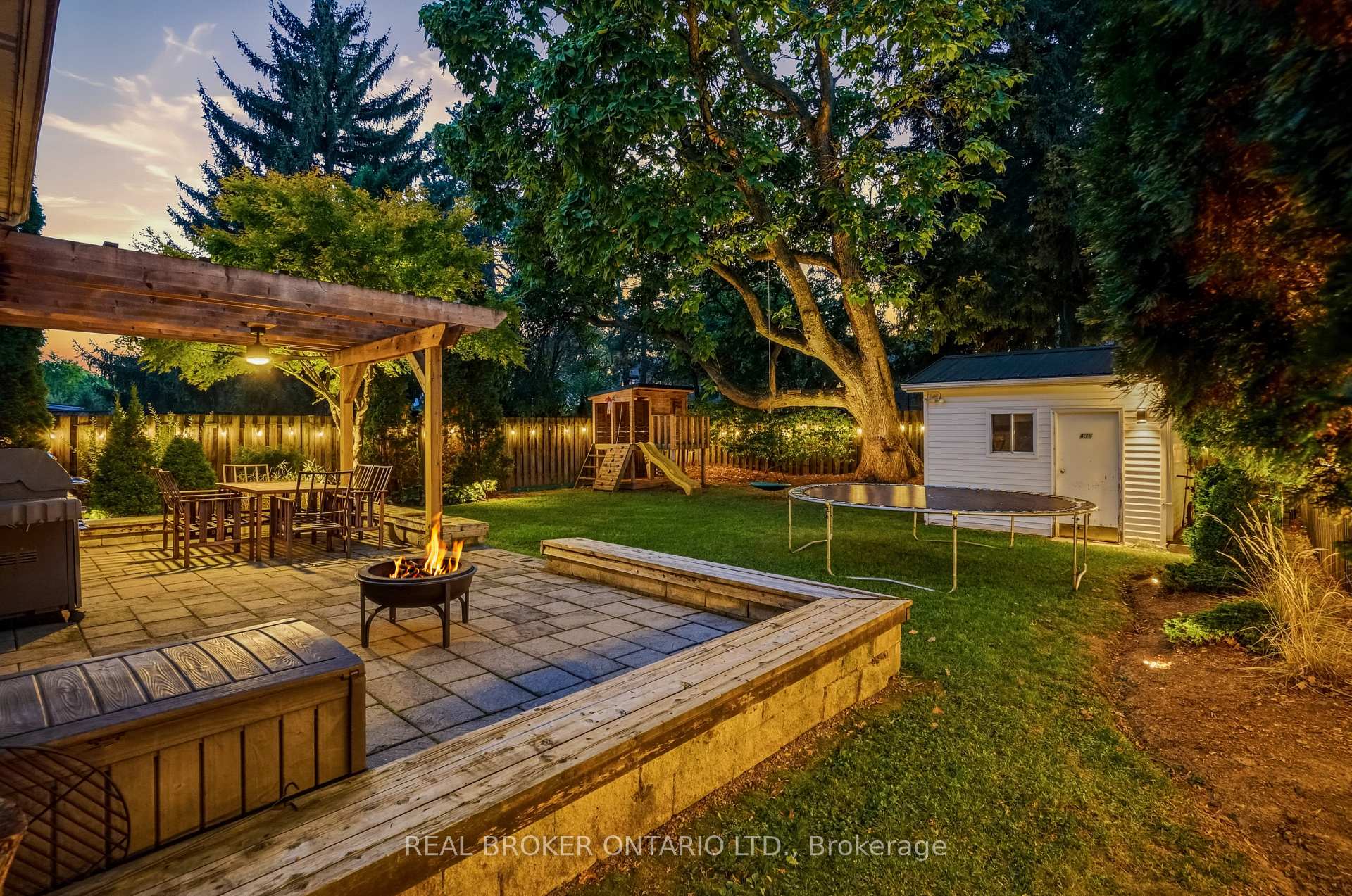 Photo 6 of 43 Shoreline Drive, St. Catharines, Lakeshore — HOMEH
