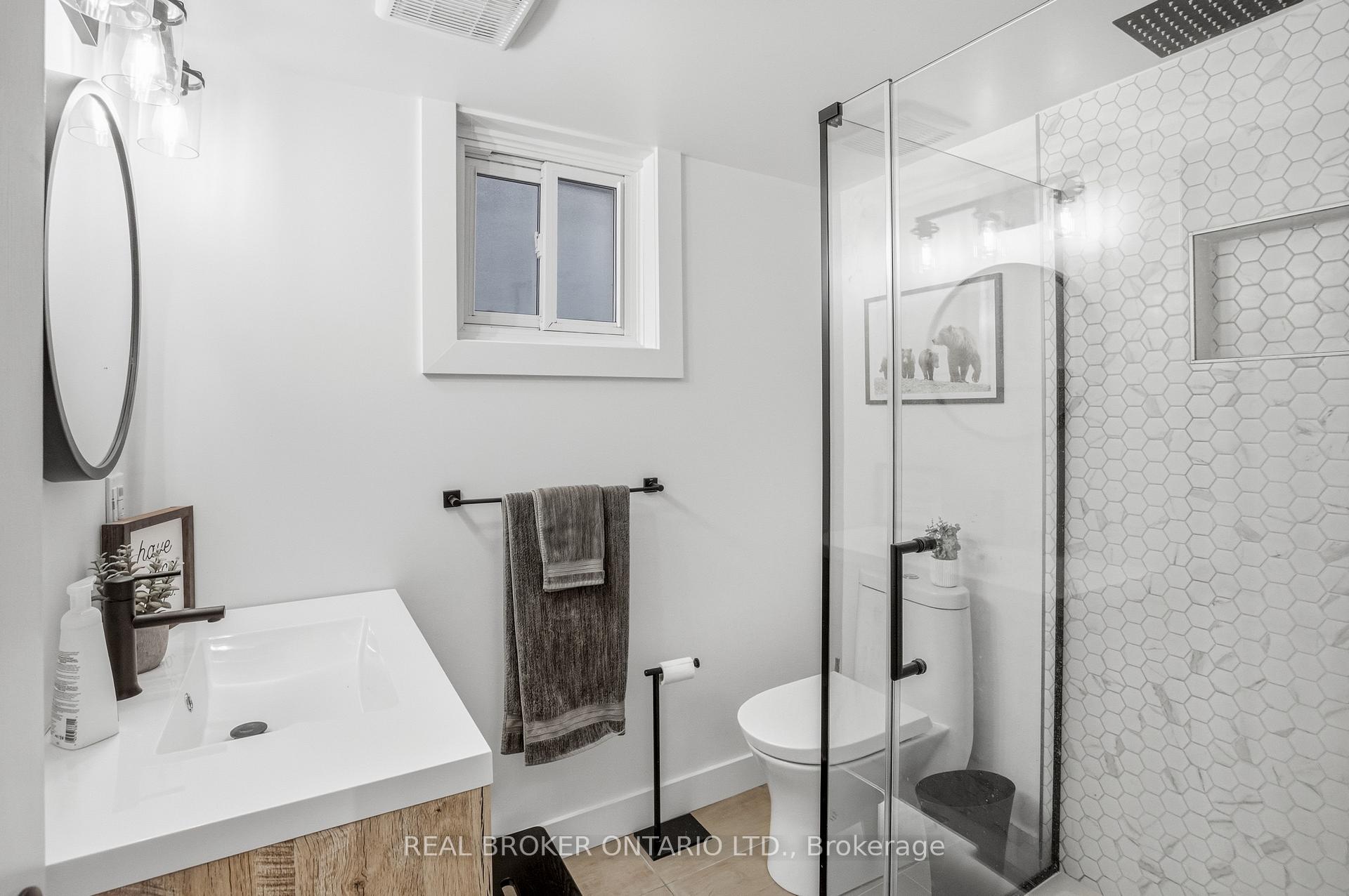 Photo 21 of 43 Shoreline Drive, St. Catharines, Lakeshore — HOMEH