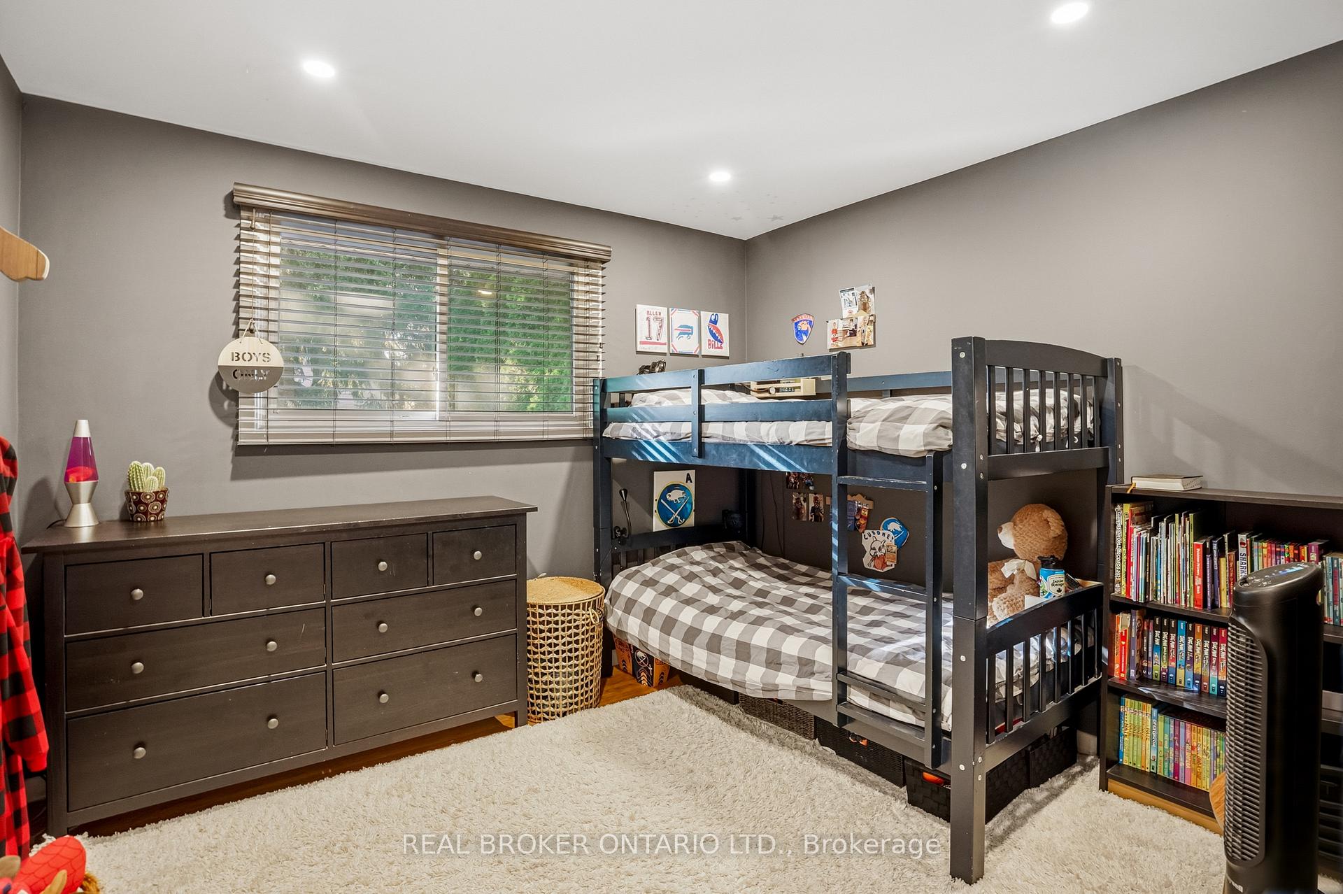 Photo 24 of 43 Shoreline Drive, St. Catharines, Lakeshore — HOMEH