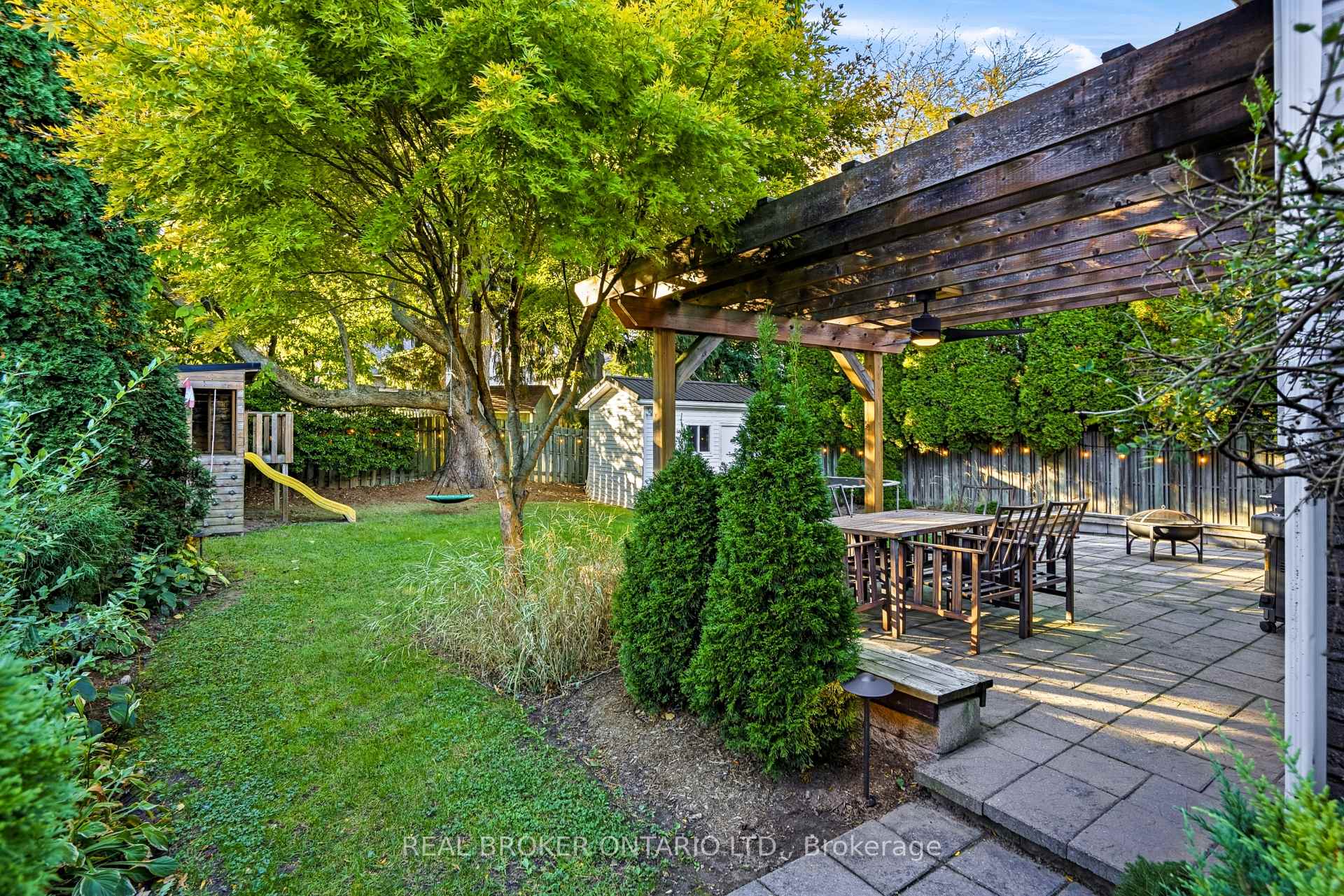 Photo 28 of 43 Shoreline Drive, St. Catharines, Lakeshore — HOMEH