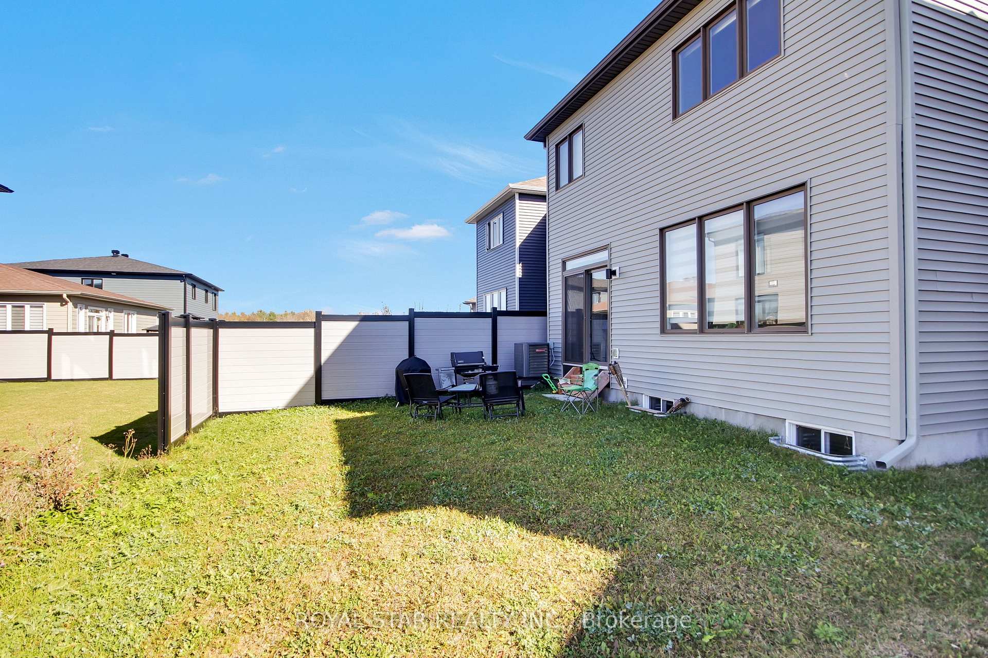 Photo 28 of 533 Filly Terrace N, Ottawa, Richmond — HOMEH