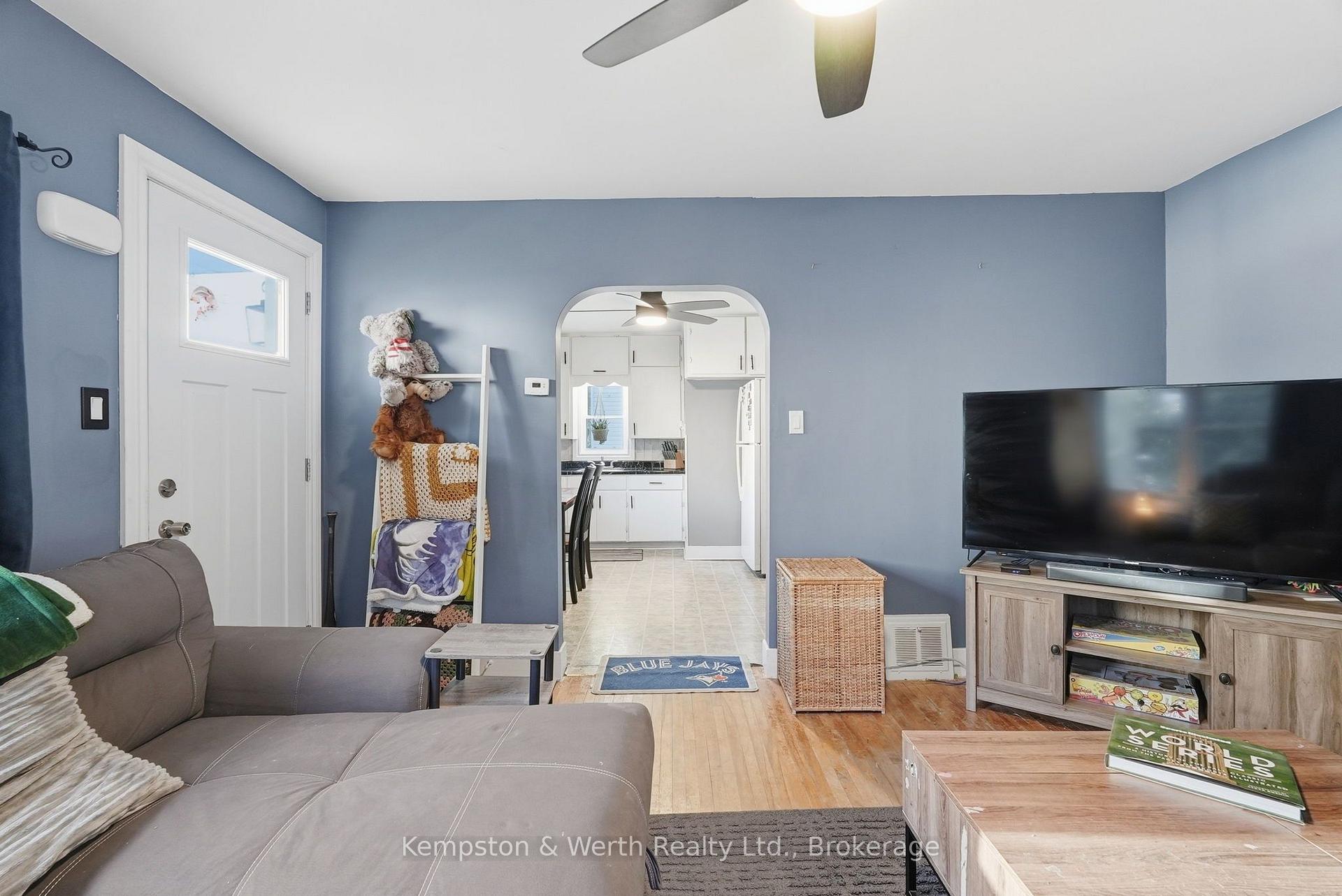 Photo 7 of 334 Davidson Avenue N, North Perth, Listowel — HOMEH