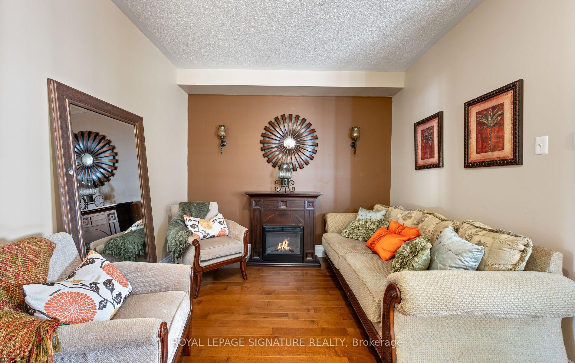 Photo 6 of 30 Franktown Drive, Brampton, Bram East — HOMEH