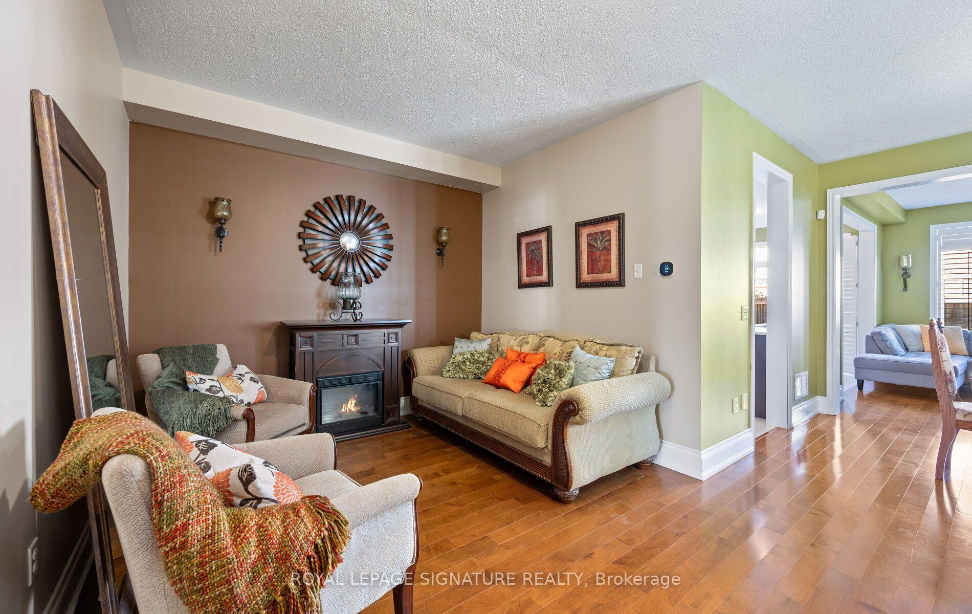 Photo 7 of 30 Franktown Drive, Brampton, Bram East — HOMEH