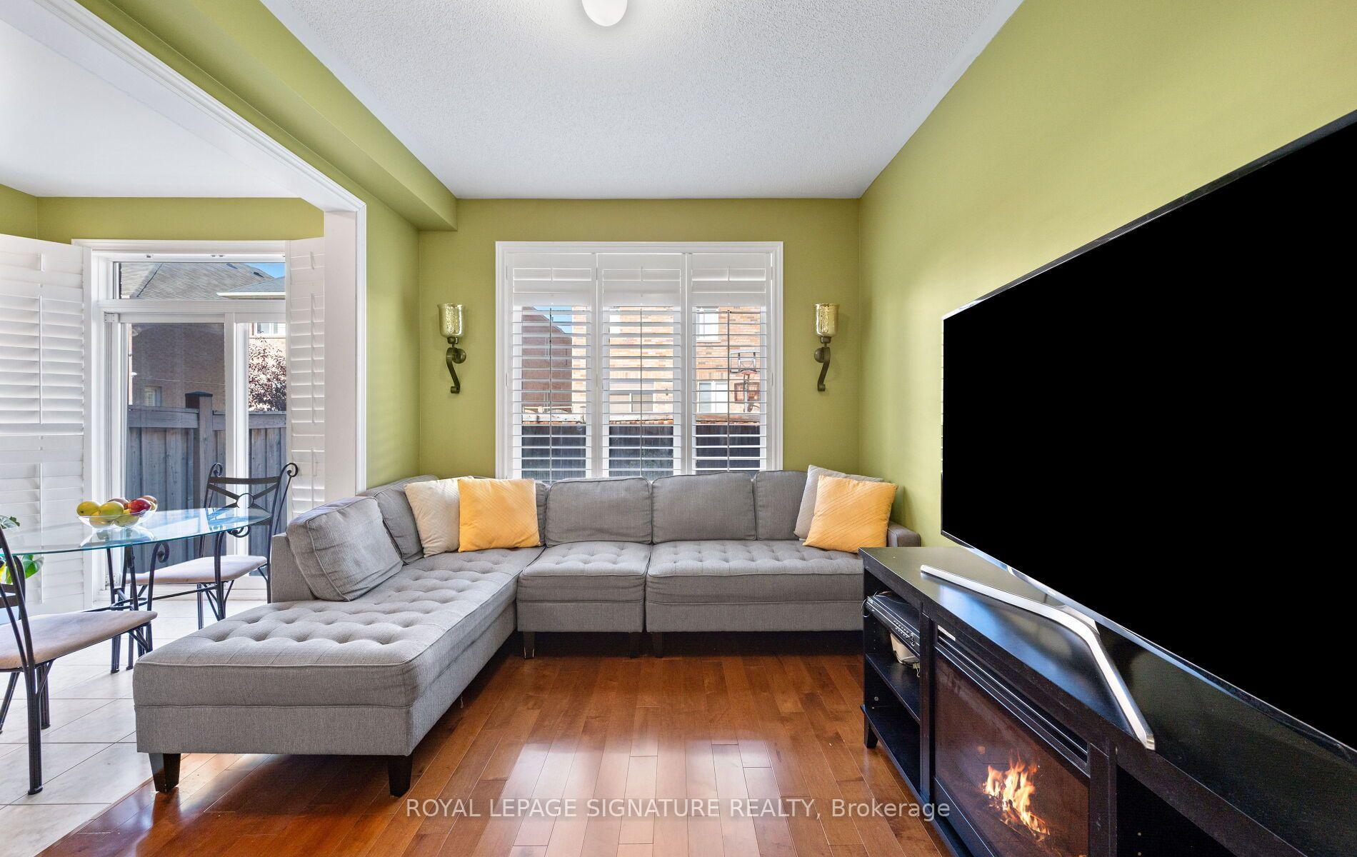 Photo 12 of 30 Franktown Drive, Brampton, Bram East — HOMEH