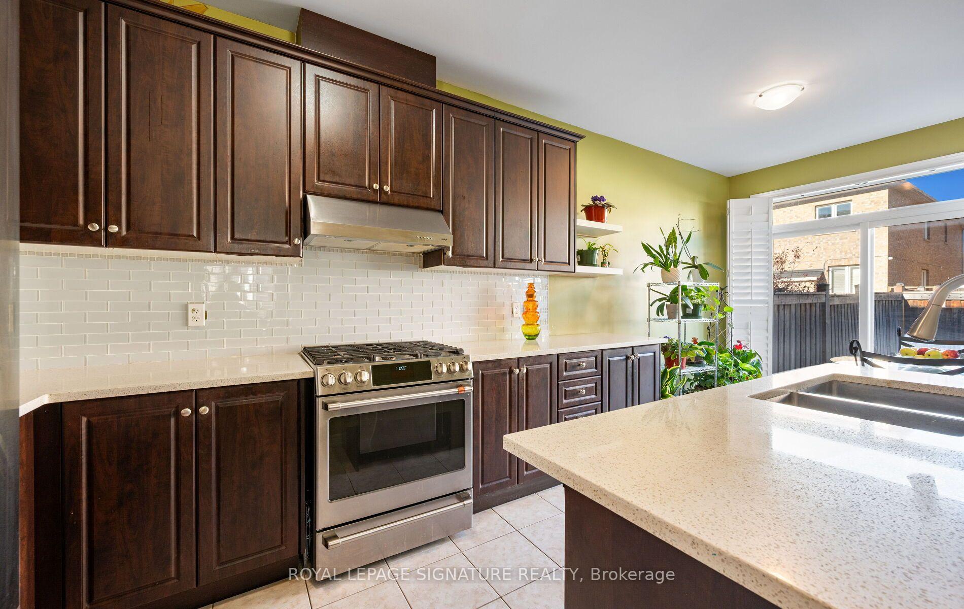 Photo 20 of 30 Franktown Drive, Brampton, Bram East — HOMEH