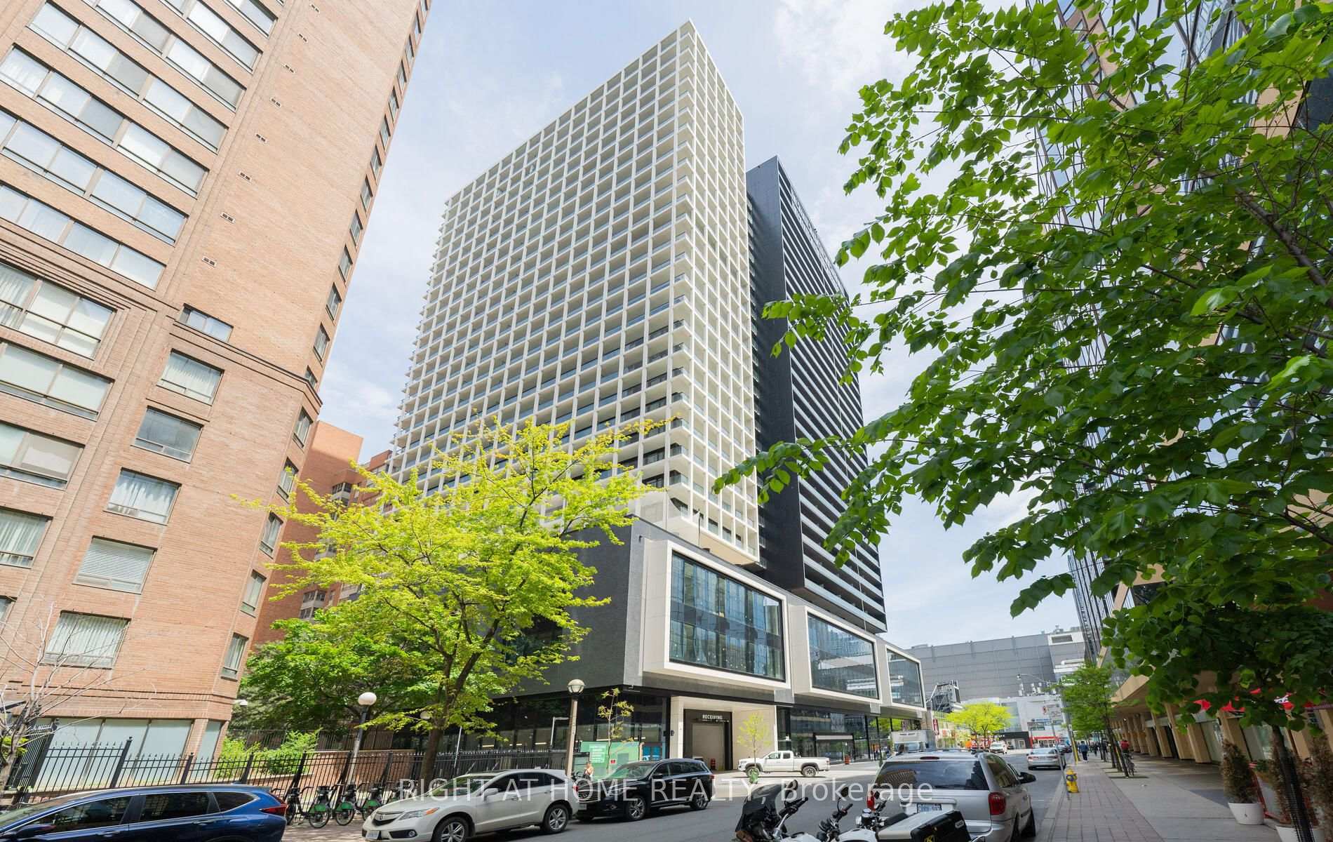 Photo 3 of Unit 2701, 20 Edward Street, Toronto, Bay Street Corridor — HOMEH