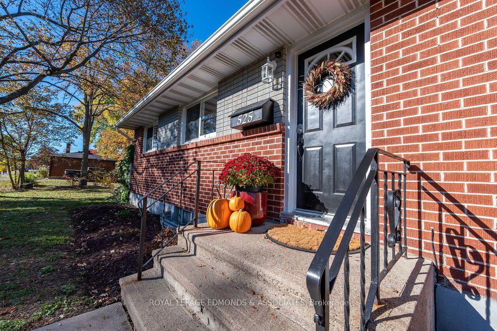 Photo 4 of 525 Irving Street, Pembroke, Pembroke — HOMEH