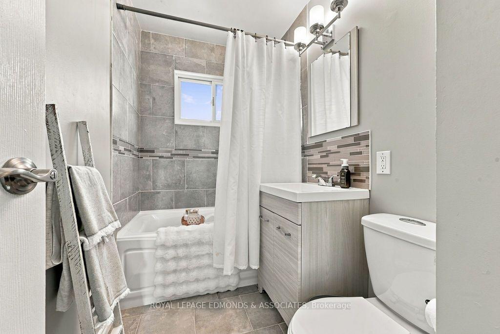 Photo 21 of 525 Irving Street, Pembroke, Pembroke — HOMEH