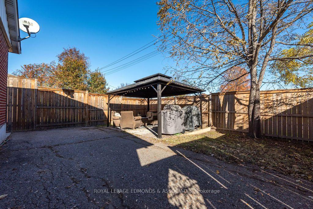 Photo 32 of 525 Irving Street, Pembroke, Pembroke — HOMEH
