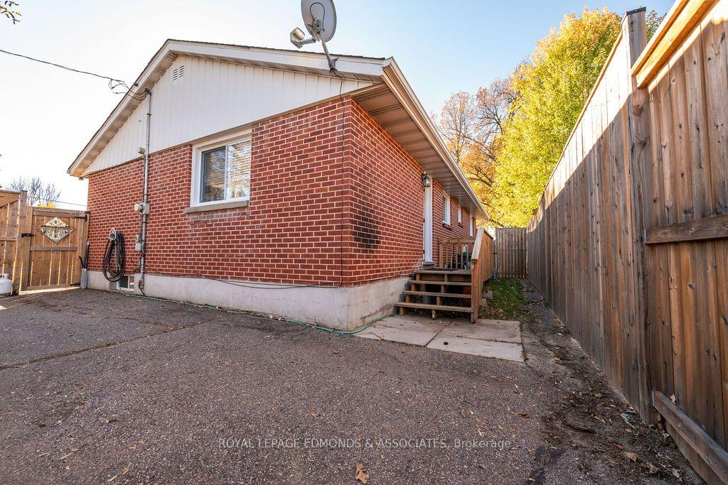 Photo 34 of 525 Irving Street, Pembroke, Pembroke — HOMEH