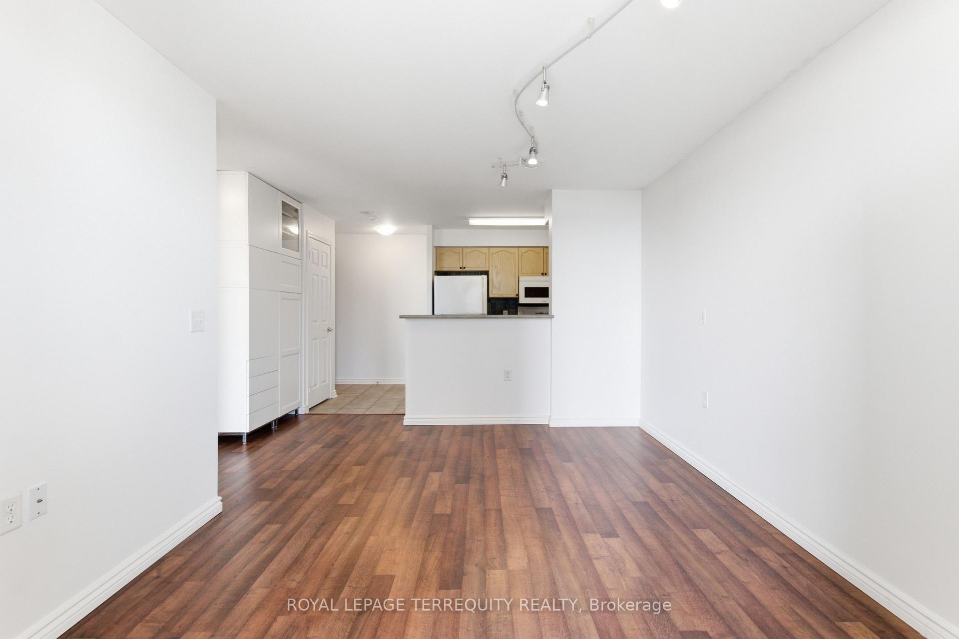 Photo 9 of Unit PH07, 20 Olive Avenue, North York, Willowdale East — HOMEH