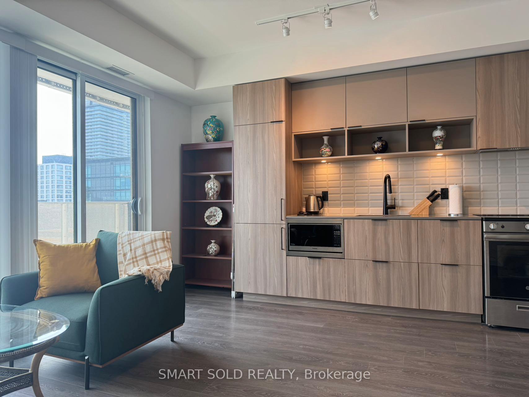 Photo 1 of Unit 905, 60 Tannery Road, Toronto, Waterfront Communities — HOMEH