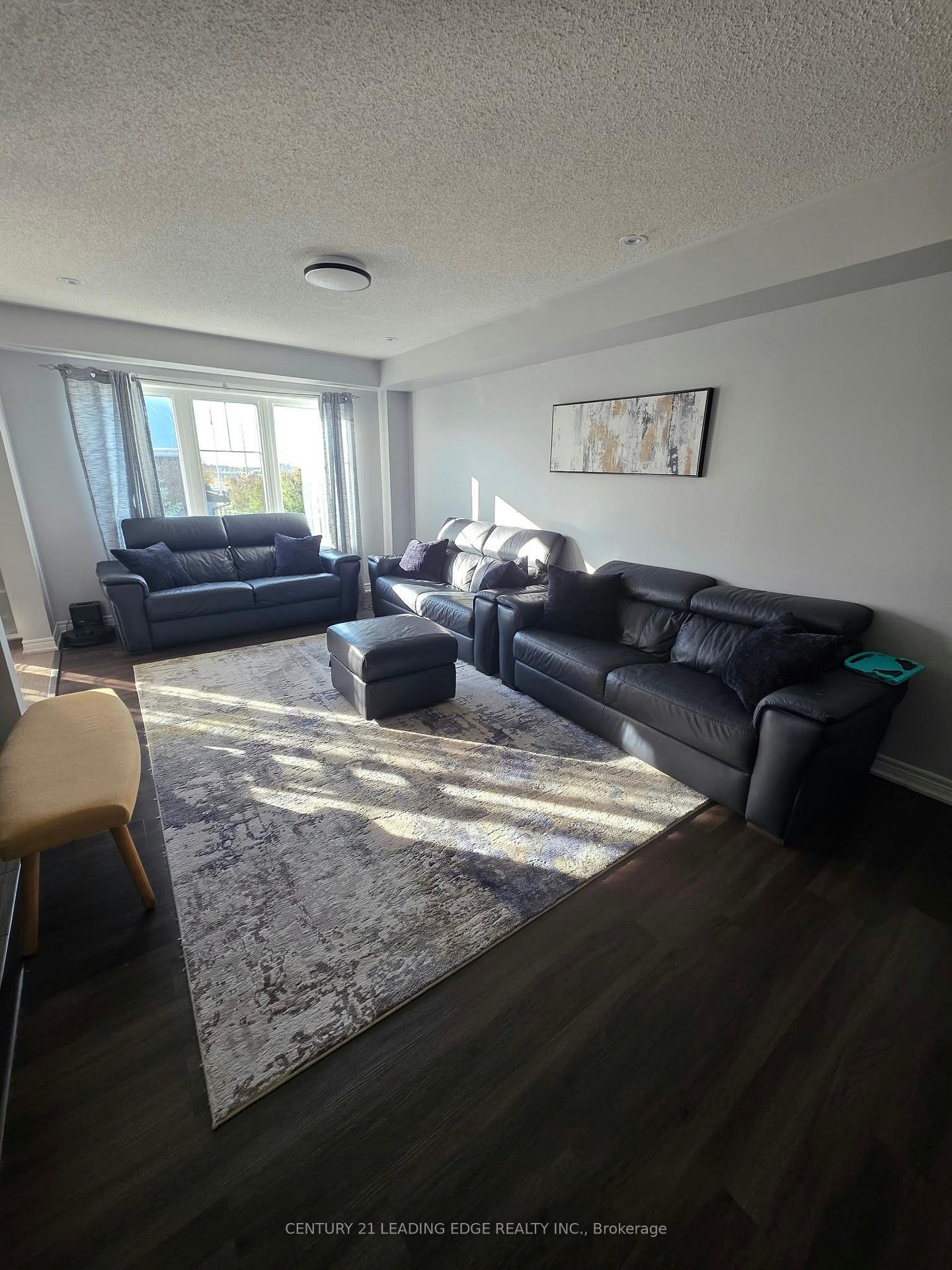 Photo 7 of 57 Great Gabe Crescent, Oshawa, Windfields — HOMEH