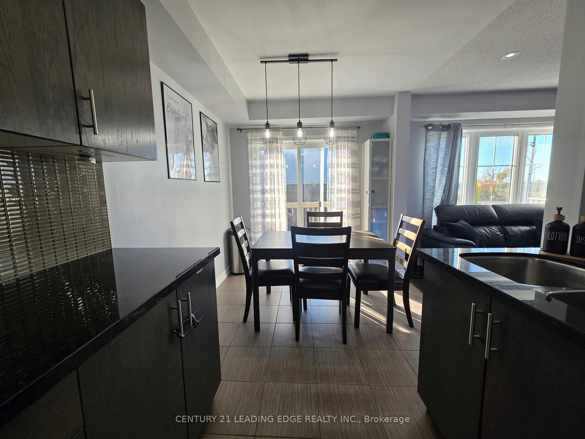 Photo 10 of 57 Great Gabe Crescent, Oshawa, Windfields — HOMEH