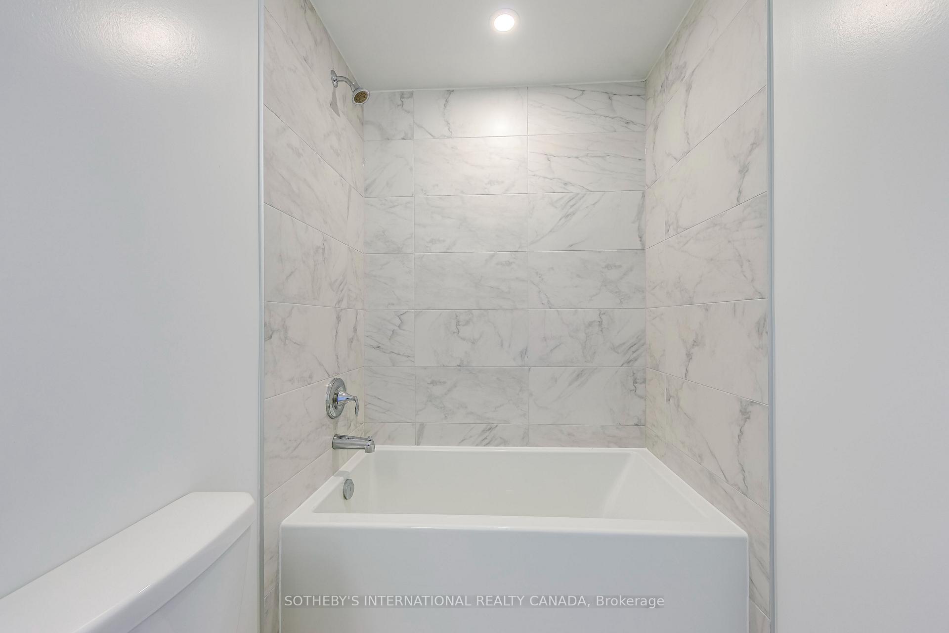 Photo 21 of Unit 212, 1035 Southdown Road, Mississauga, Clarkson — HOMEH