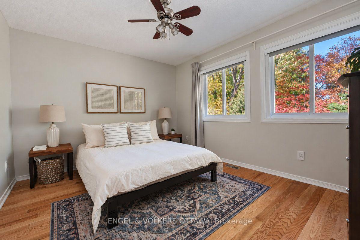 Photo 29 of 154 College Circle, Ottawa, Castle Heights — HOMEH