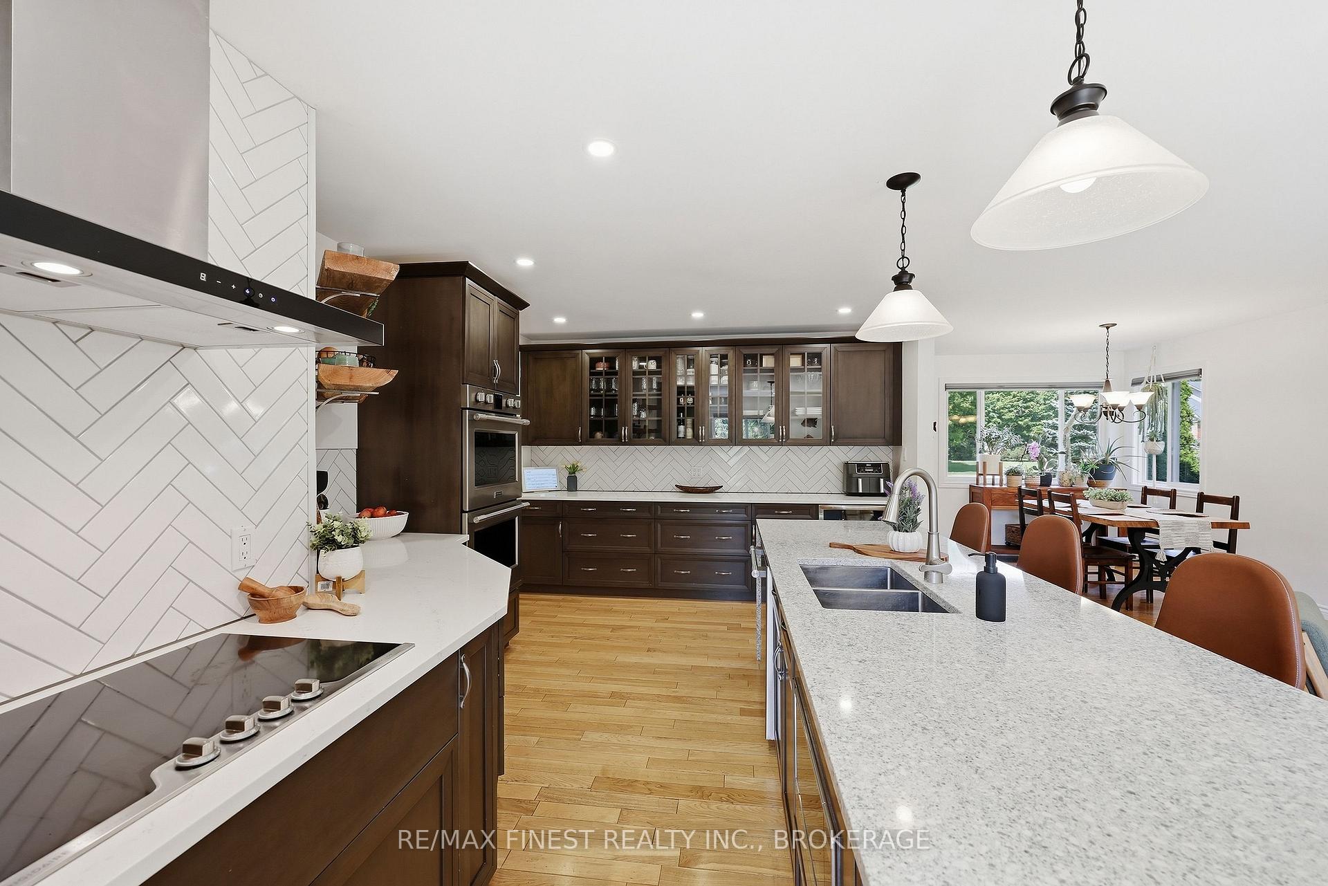 Photo 15 of 4404 Ashwood Drive, Frontenac, Frontenac South — HOMEH