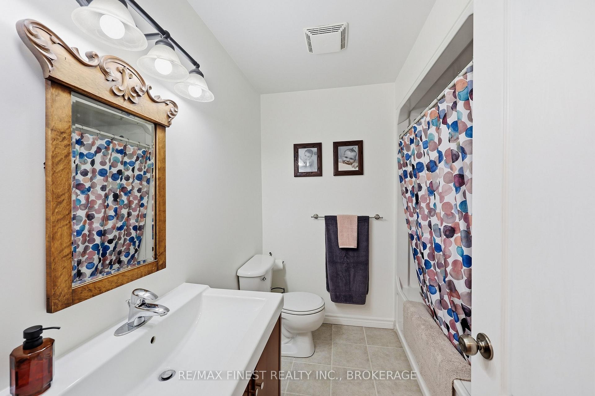 Photo 21 of 4404 Ashwood Drive, Frontenac, Frontenac South — HOMEH