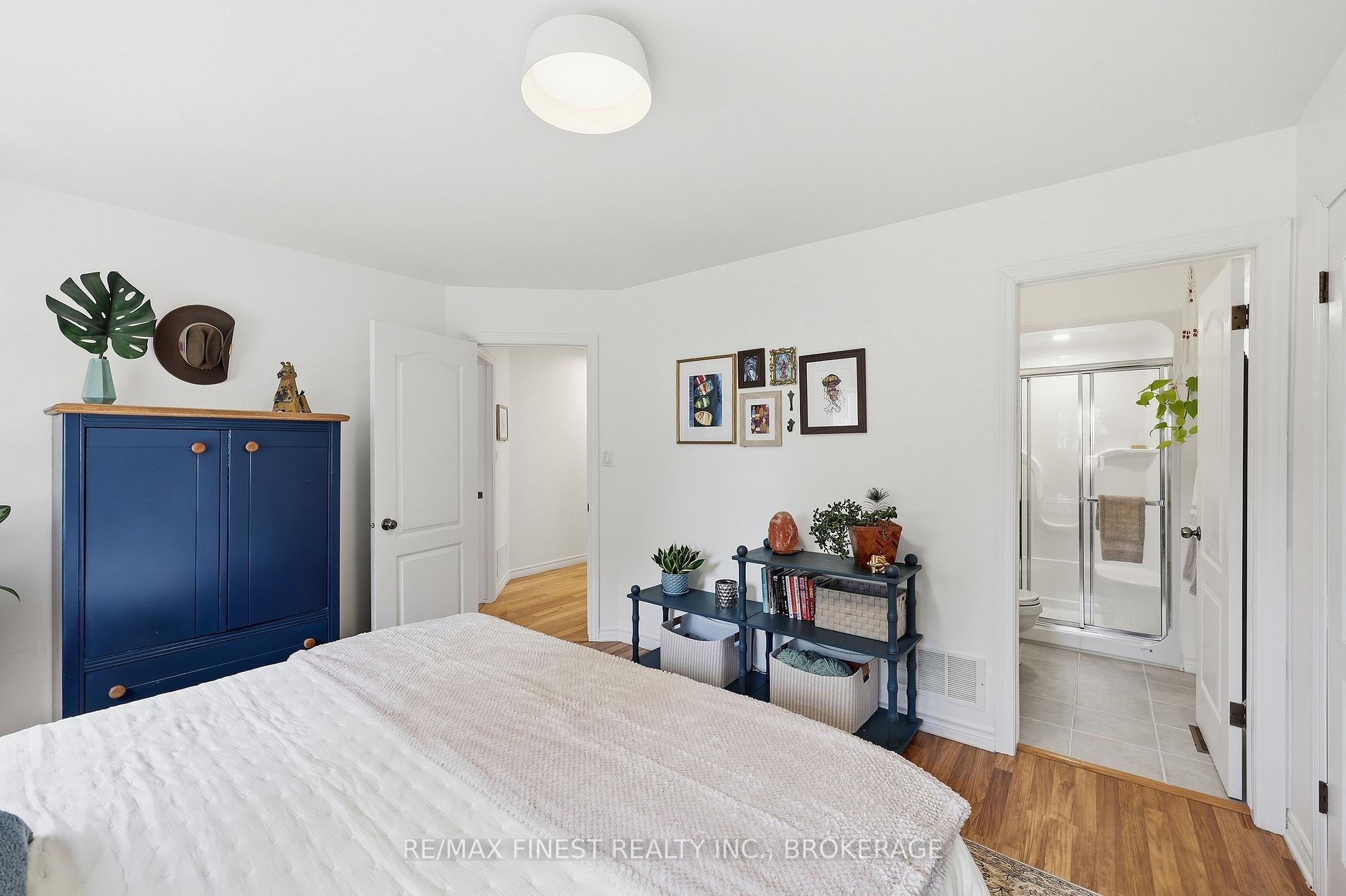 Photo 23 of 4404 Ashwood Drive, Frontenac, Frontenac South — HOMEH