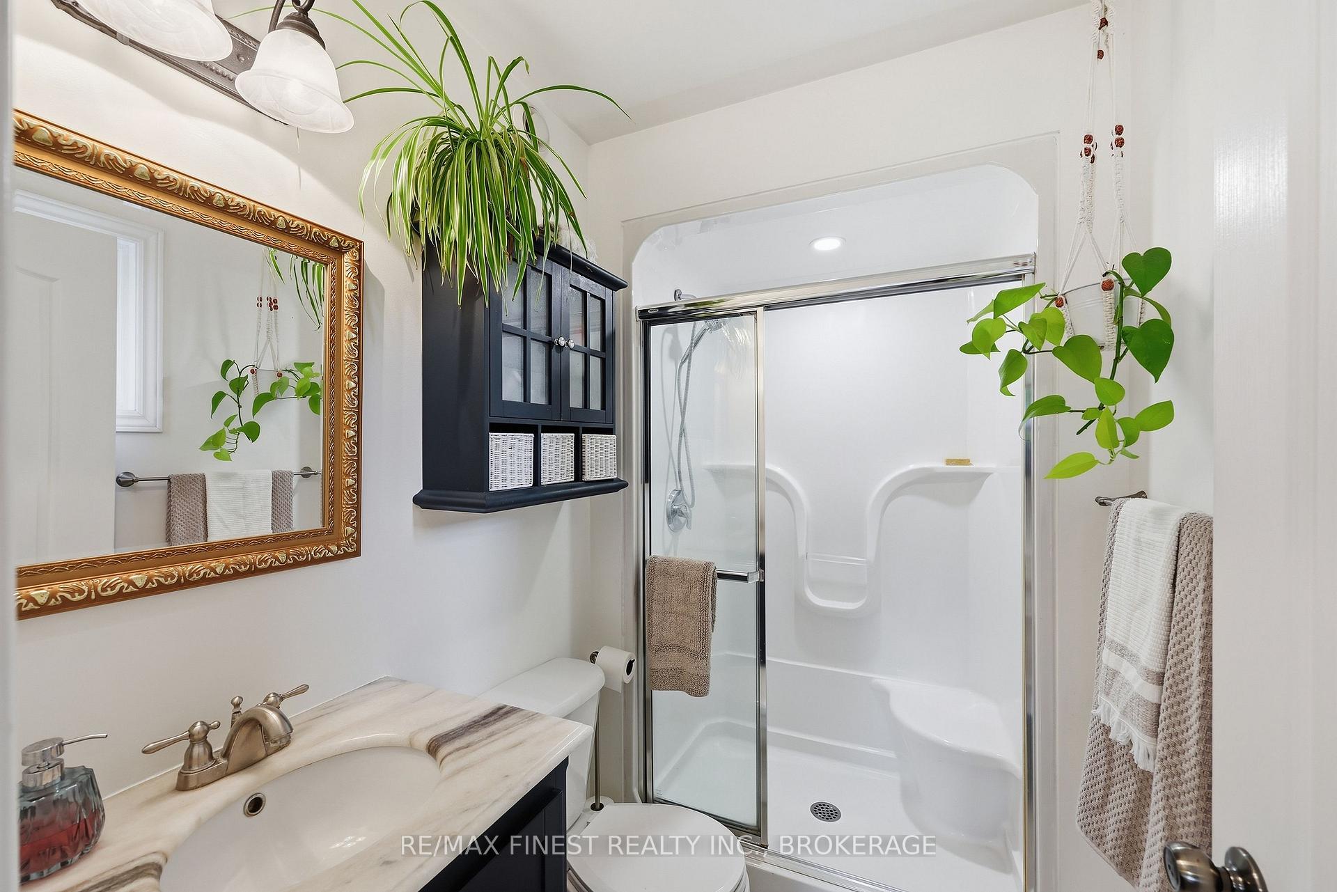Photo 24 of 4404 Ashwood Drive, Frontenac, Frontenac South — HOMEH