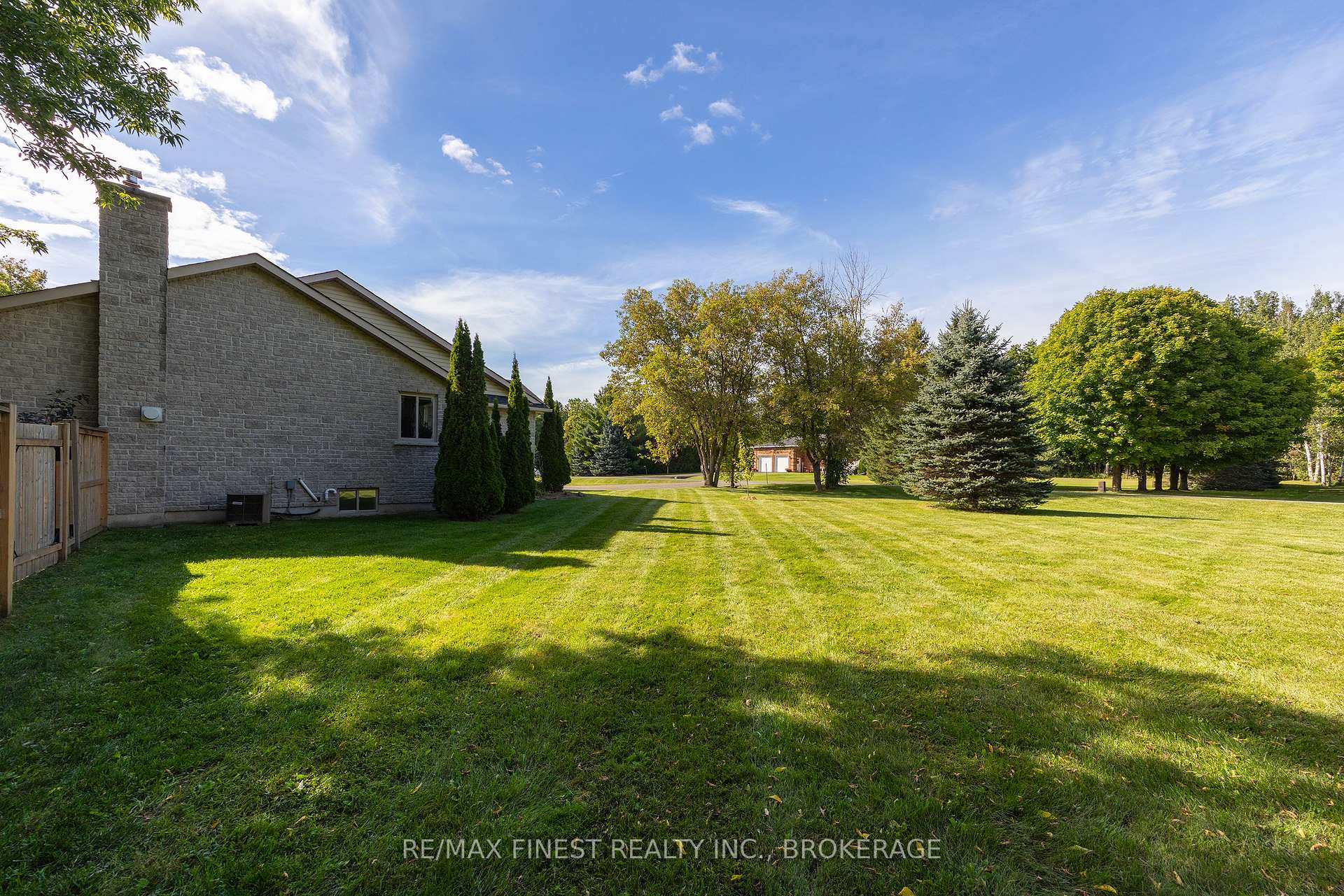 Photo 39 of 4404 Ashwood Drive, Frontenac, Frontenac South — HOMEH