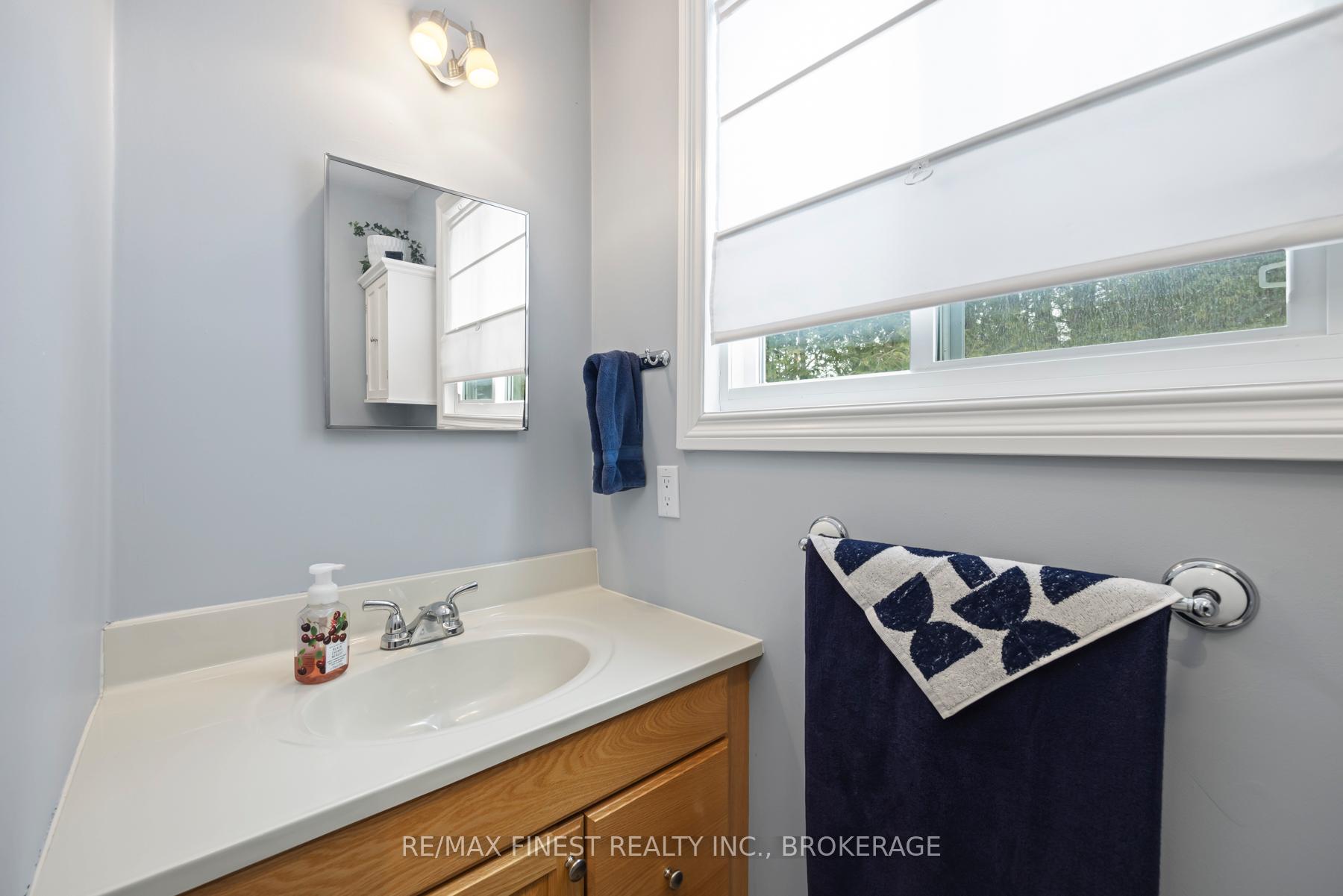 Photo 26 of 1016 Jewel Road, Frontenac, Frontenac North — HOMEH