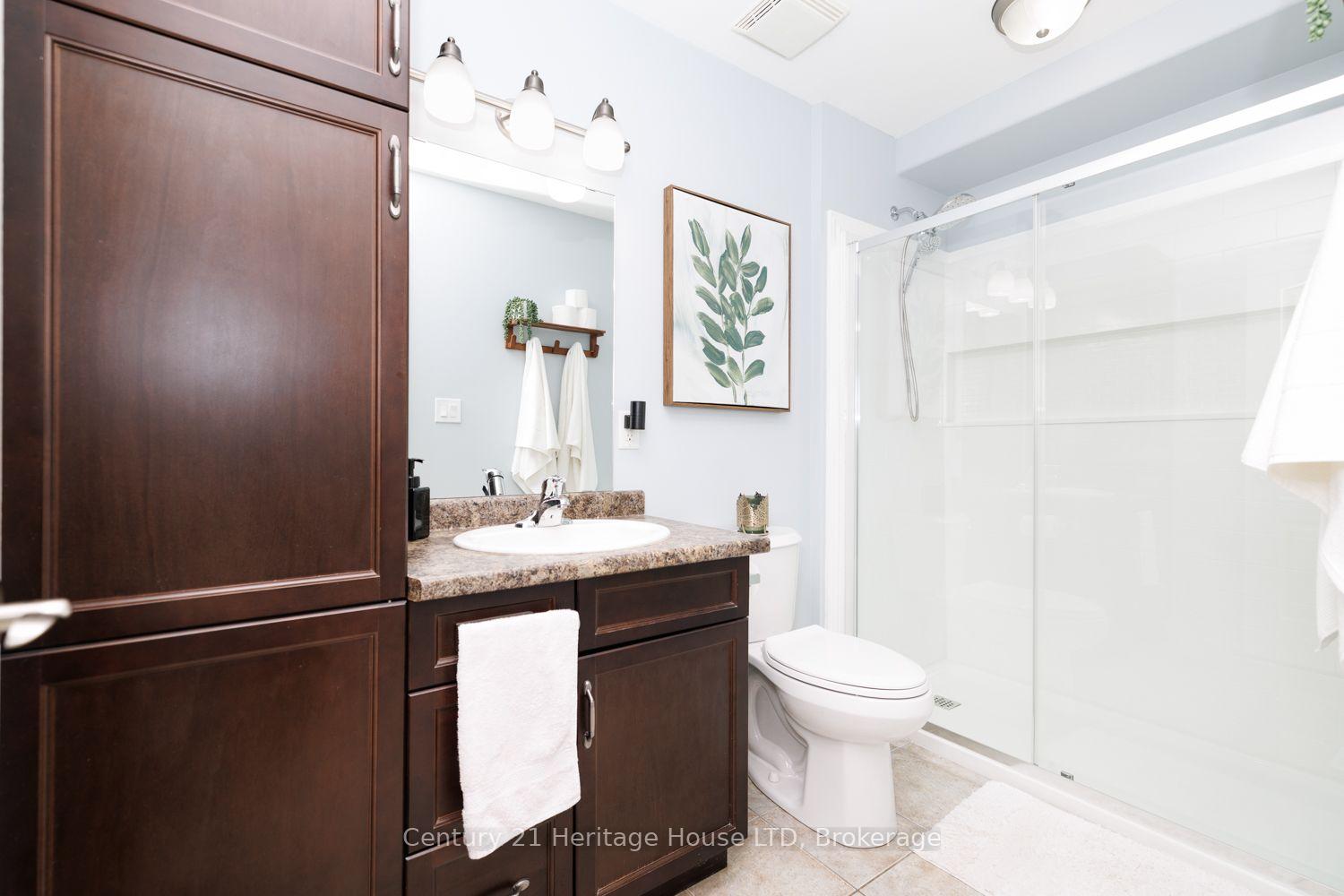 Photo 17 of 29 Bluegrass Crescent, St. Catharines, Oakdale — HOMEH