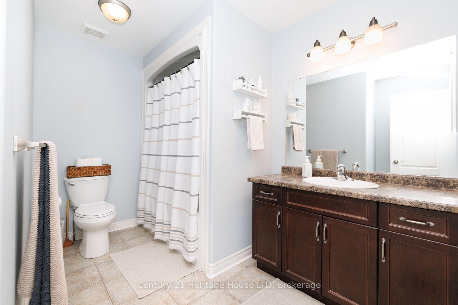 Photo 23 of 29 Bluegrass Crescent, St. Catharines, Oakdale — HOMEH