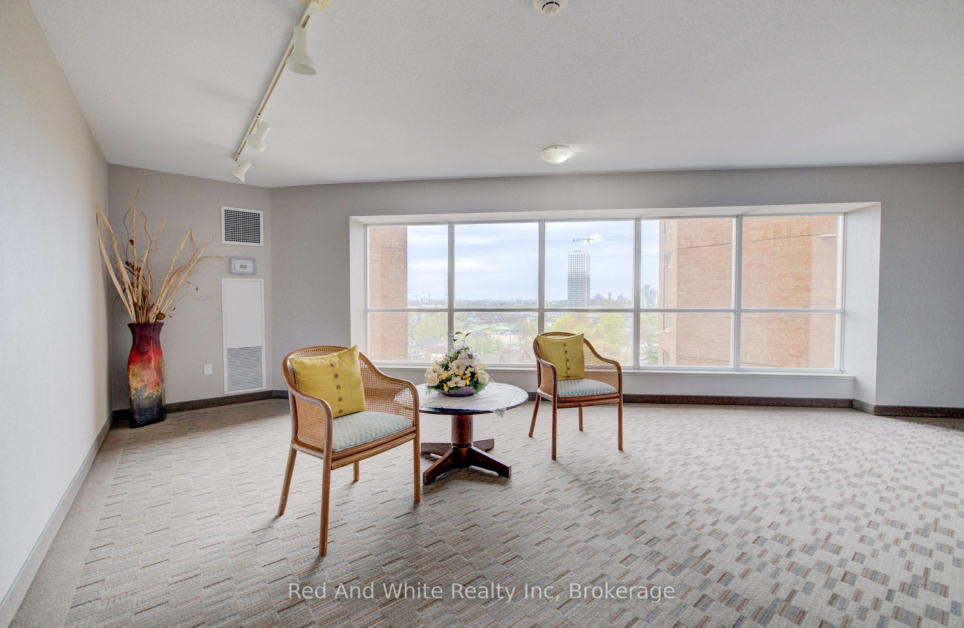 Photo 25 of Unit 802, 1414 King Street E, Kitchener, King East — HOMEH