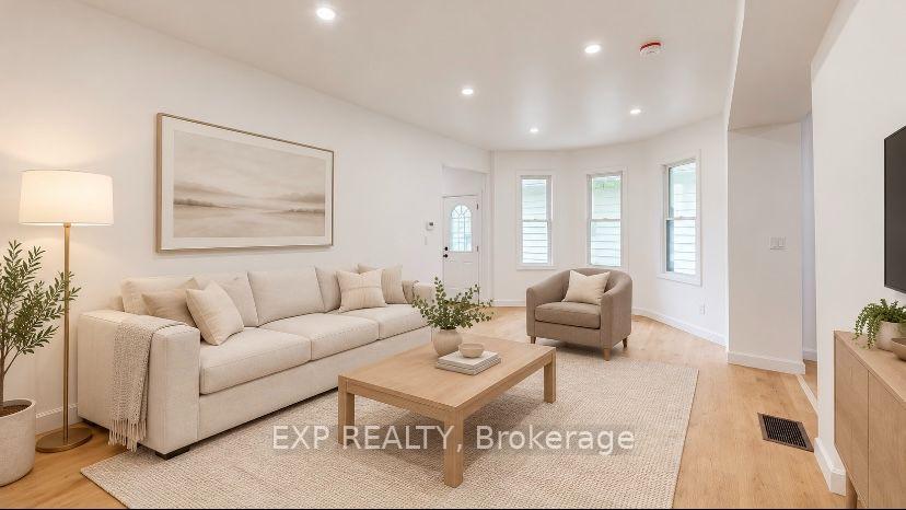 Photo 15 of 686 Elias Street, London, East G — HOMEH