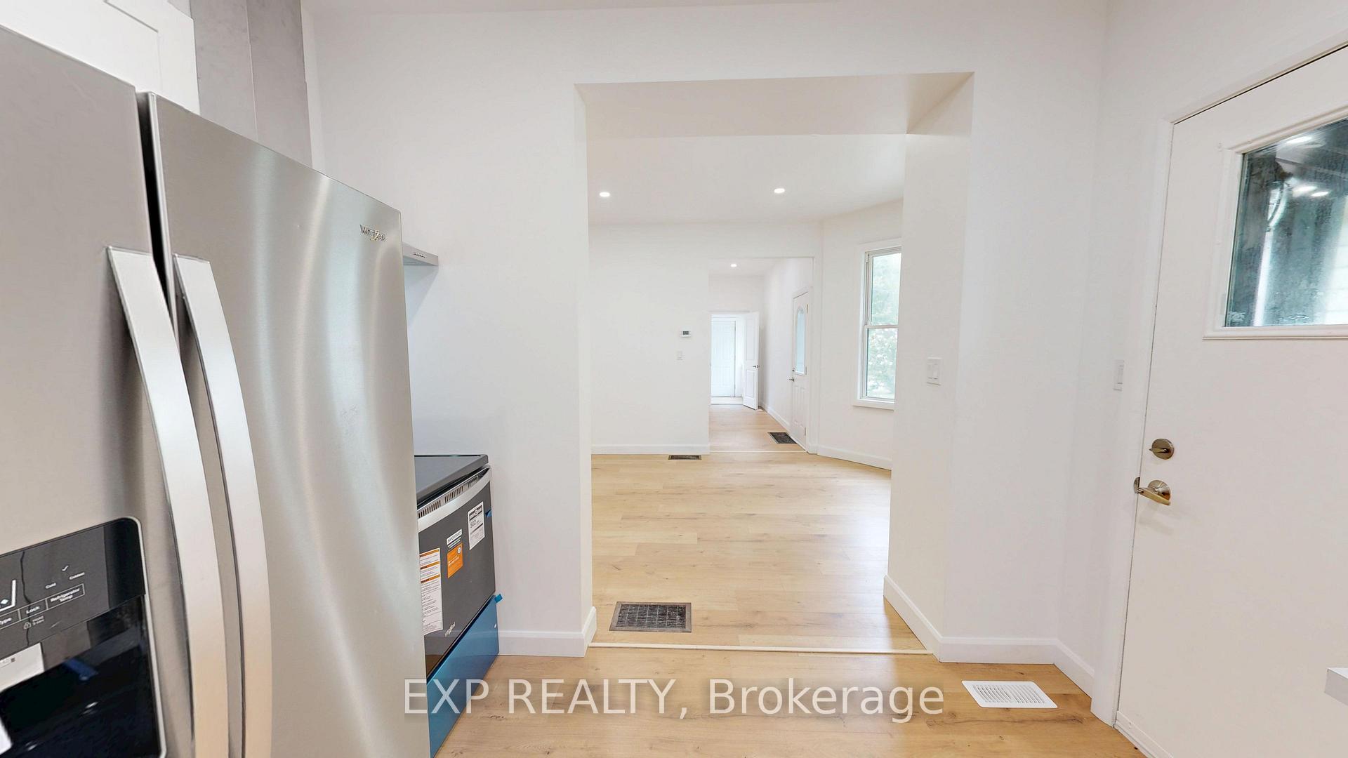 Photo 18 of 686 Elias Street, London, East G — HOMEH