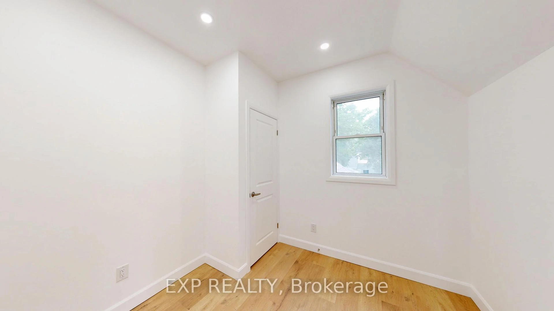 Photo 32 of 686 Elias Street, London, East G — HOMEH