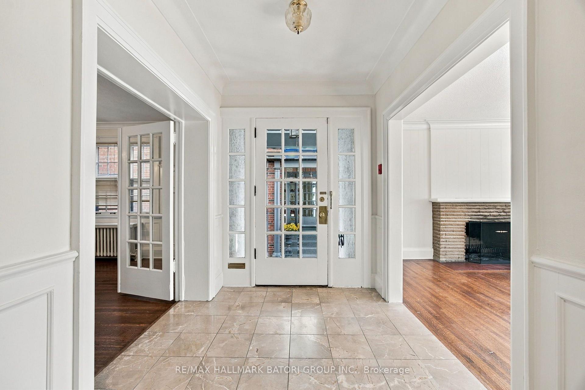 Photo 3 of Unit Main, 479 Oriole Parkway, Toronto, Yonge-Eglinton — HOMEH