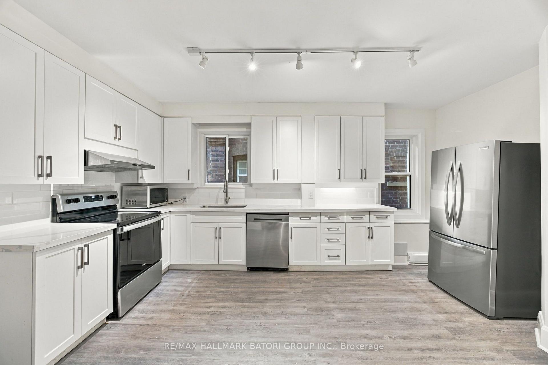 Photo 13 of Unit Main, 479 Oriole Parkway, Toronto, Yonge-Eglinton — HOMEH